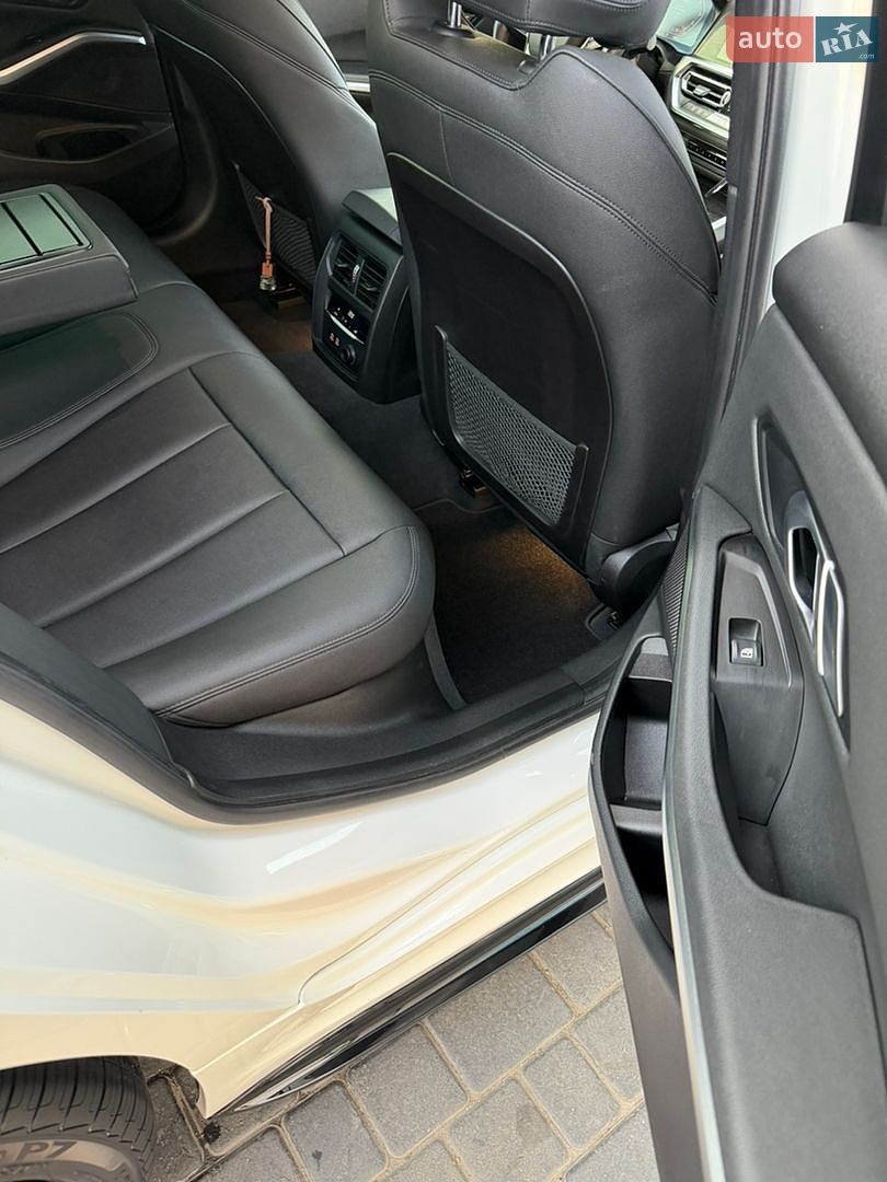 BMW 3 Series 2020 VIN 3MW5R1J08L8B36271 фото оголошення 17 з 27