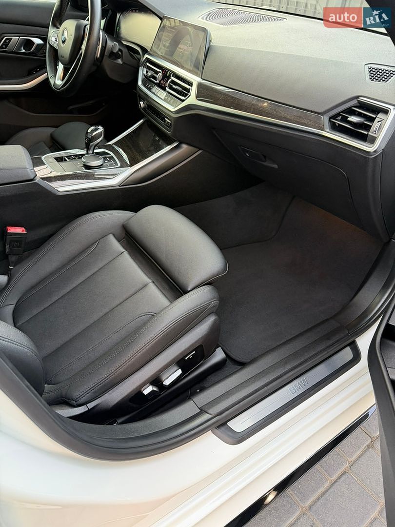 BMW 3 Series 2020 VIN 3MW5R1J08L8B36271 фото оголошення 21 з 27