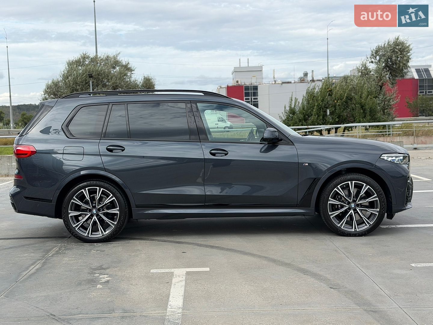 BMW X7 2022 VIN WBACW810009L11719 фото оголошення 5 з 75
