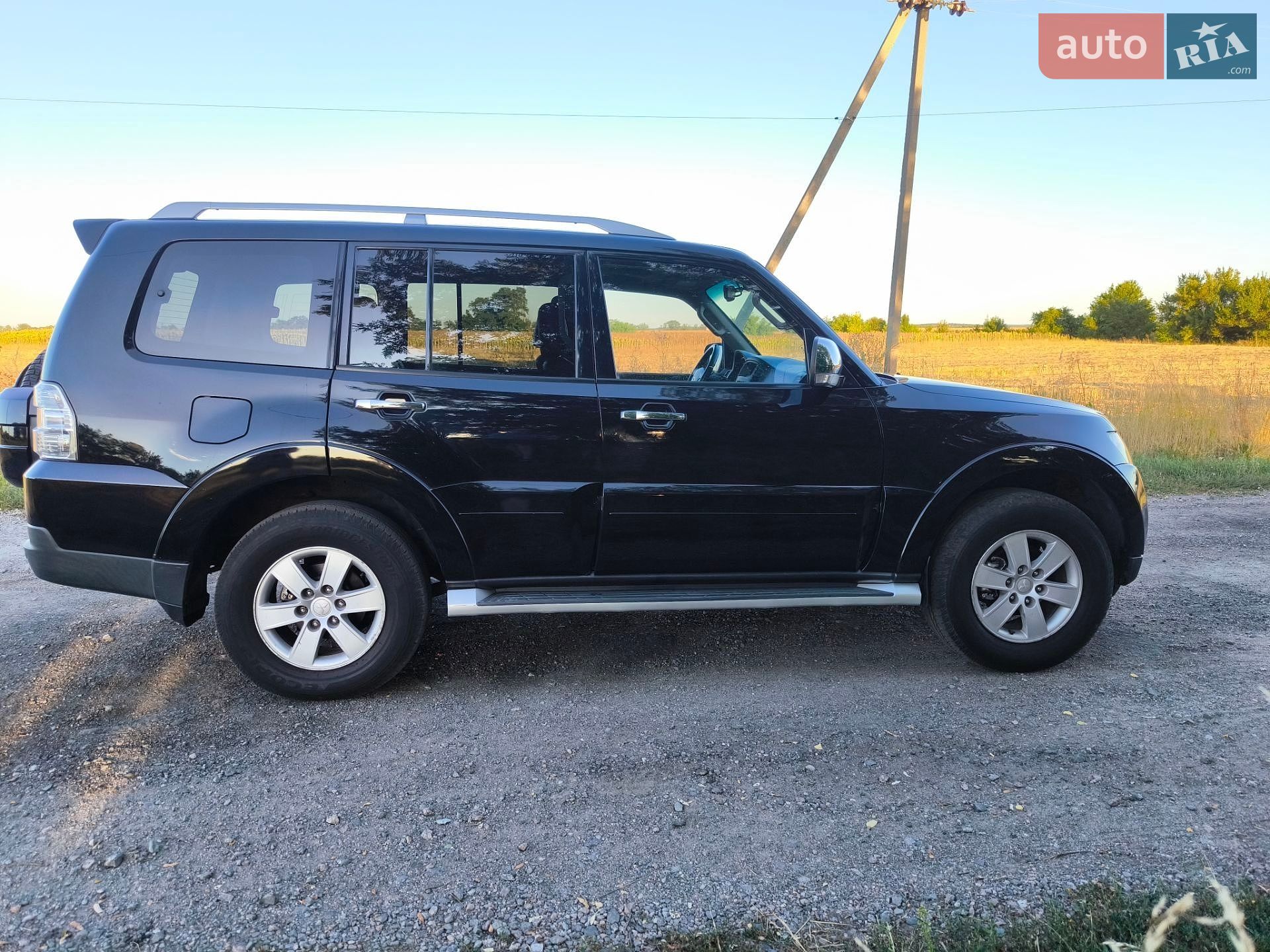 Mitsubishi Pajero Wagon 2007 VIN JMYLRV93W8J000696 фото оголошення 4 з 38