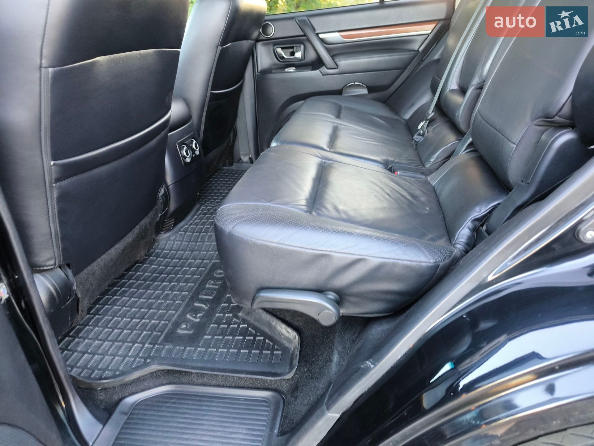 Mitsubishi Pajero Wagon 2007 VIN JMYLRV93W8J000696 фото оголошення 16 з 38