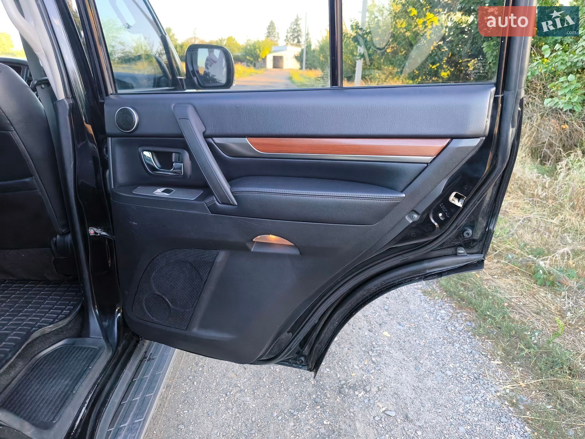Mitsubishi Pajero Wagon 2007 VIN JMYLRV93W8J000696 фото оголошення 26 з 38