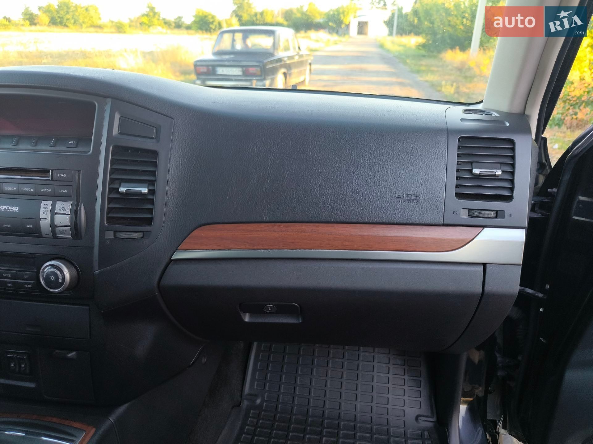 Mitsubishi Pajero Wagon 2007 VIN JMYLRV93W8J000696 фото оголошення 34 з 38
