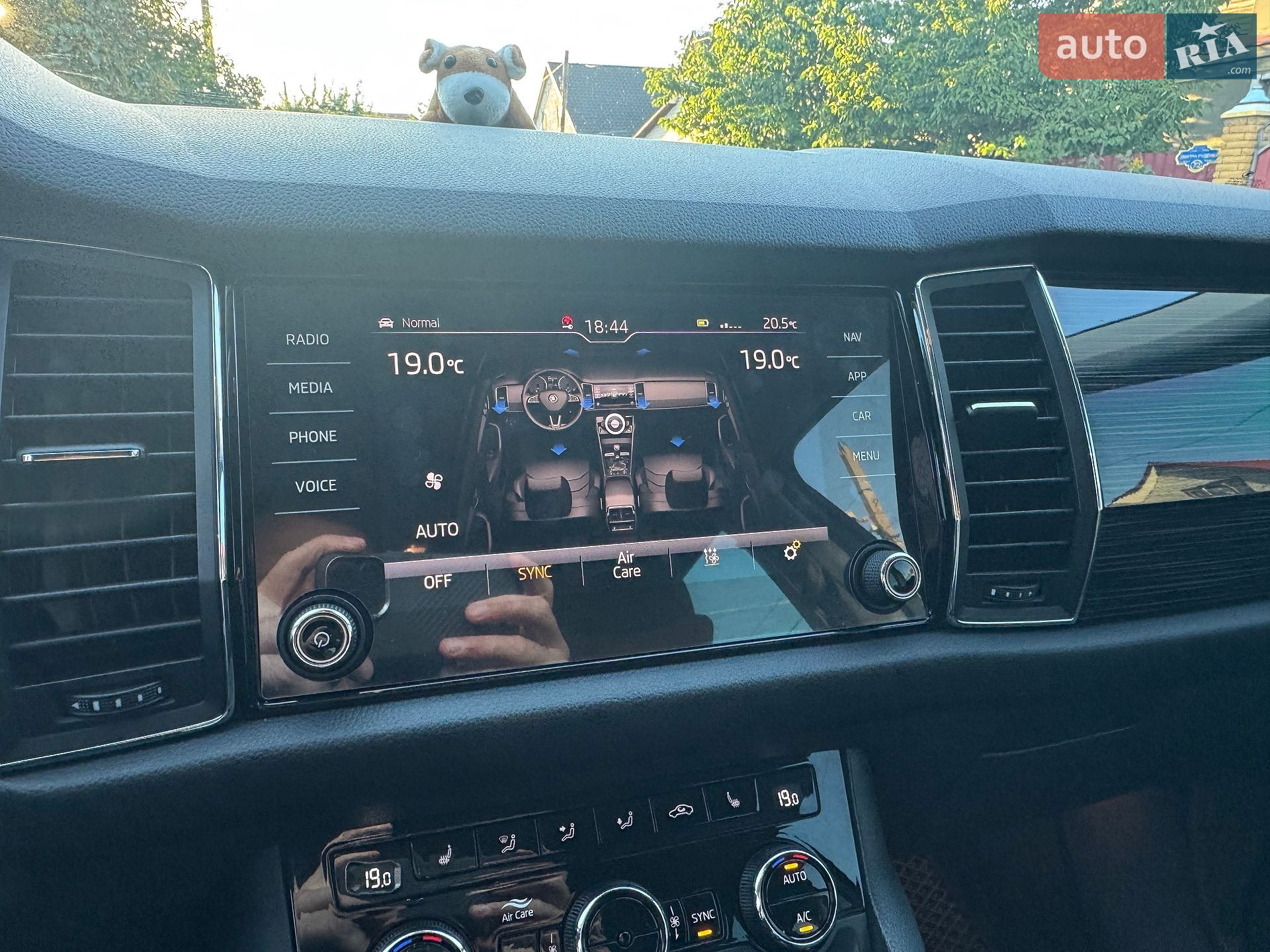 Skoda Kodiaq 2019 VIN TMBLJ7NS9K8086099 фото оголошення 13 з 25