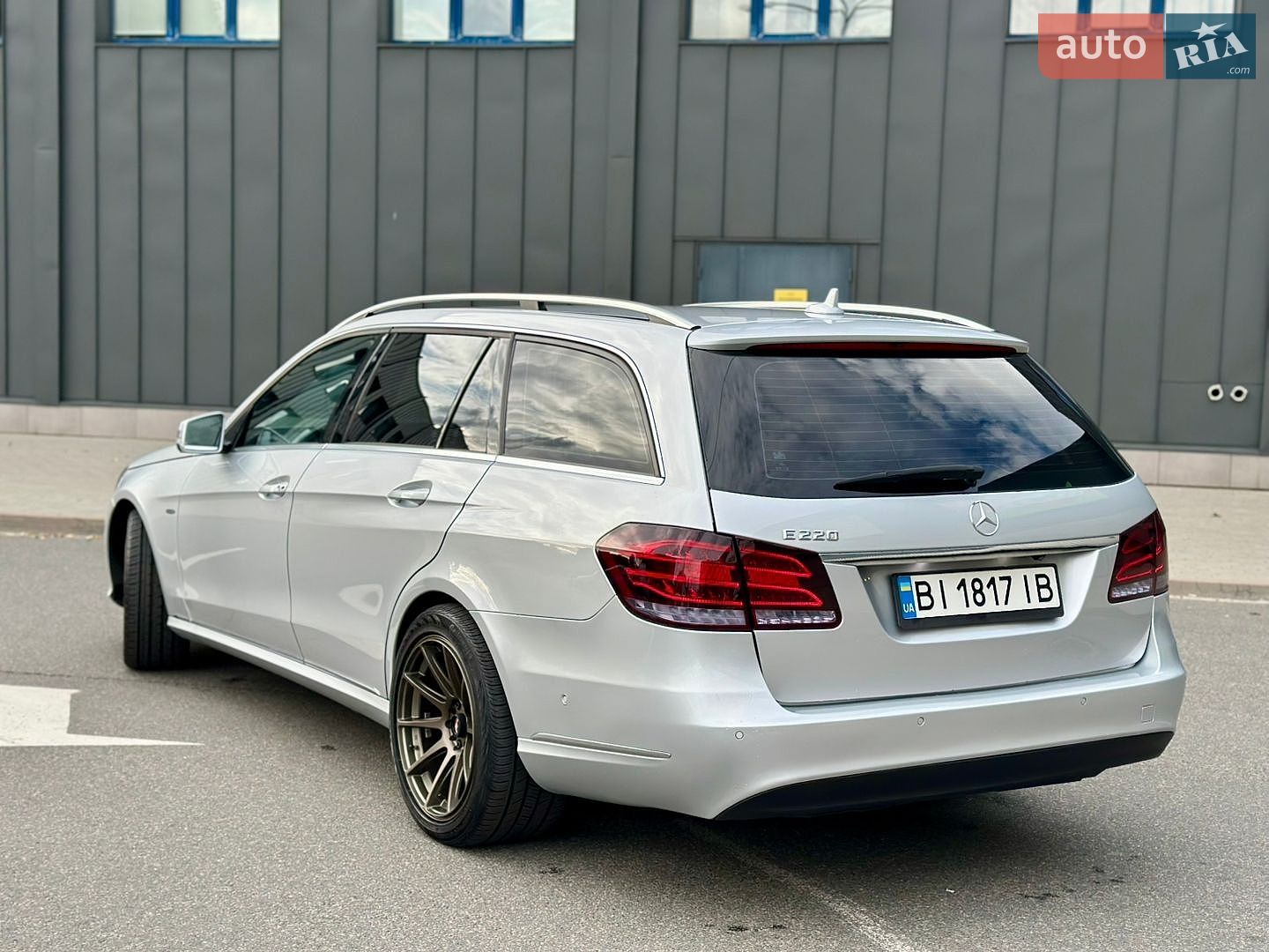 Mercedes-Benz E-Class 2015 VIN WDD2122011B140075 фото оголошення 19 з 46