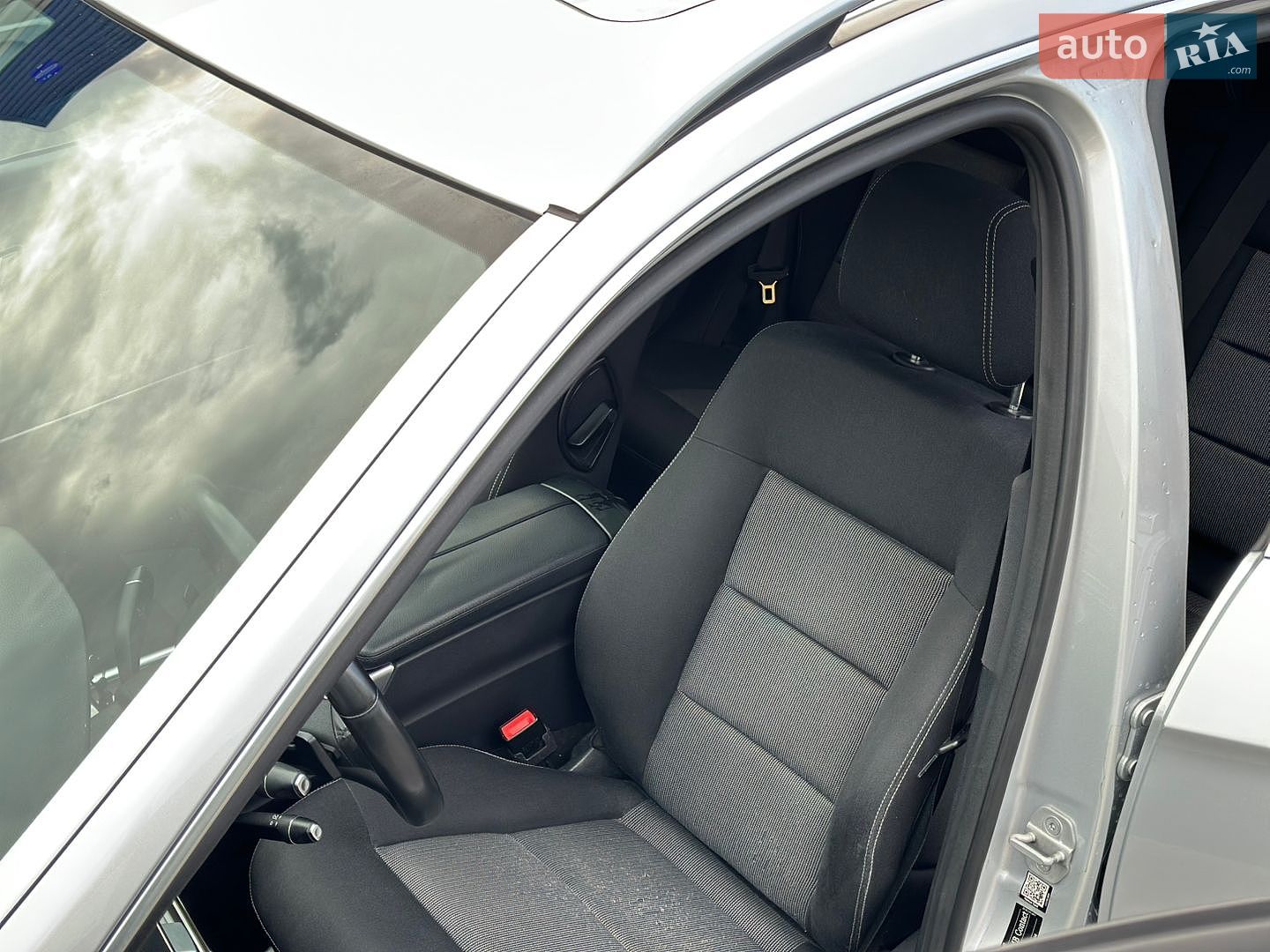 Mercedes-Benz E-Class 2015 VIN WDD2122011B140075 фото оголошення 27 з 46