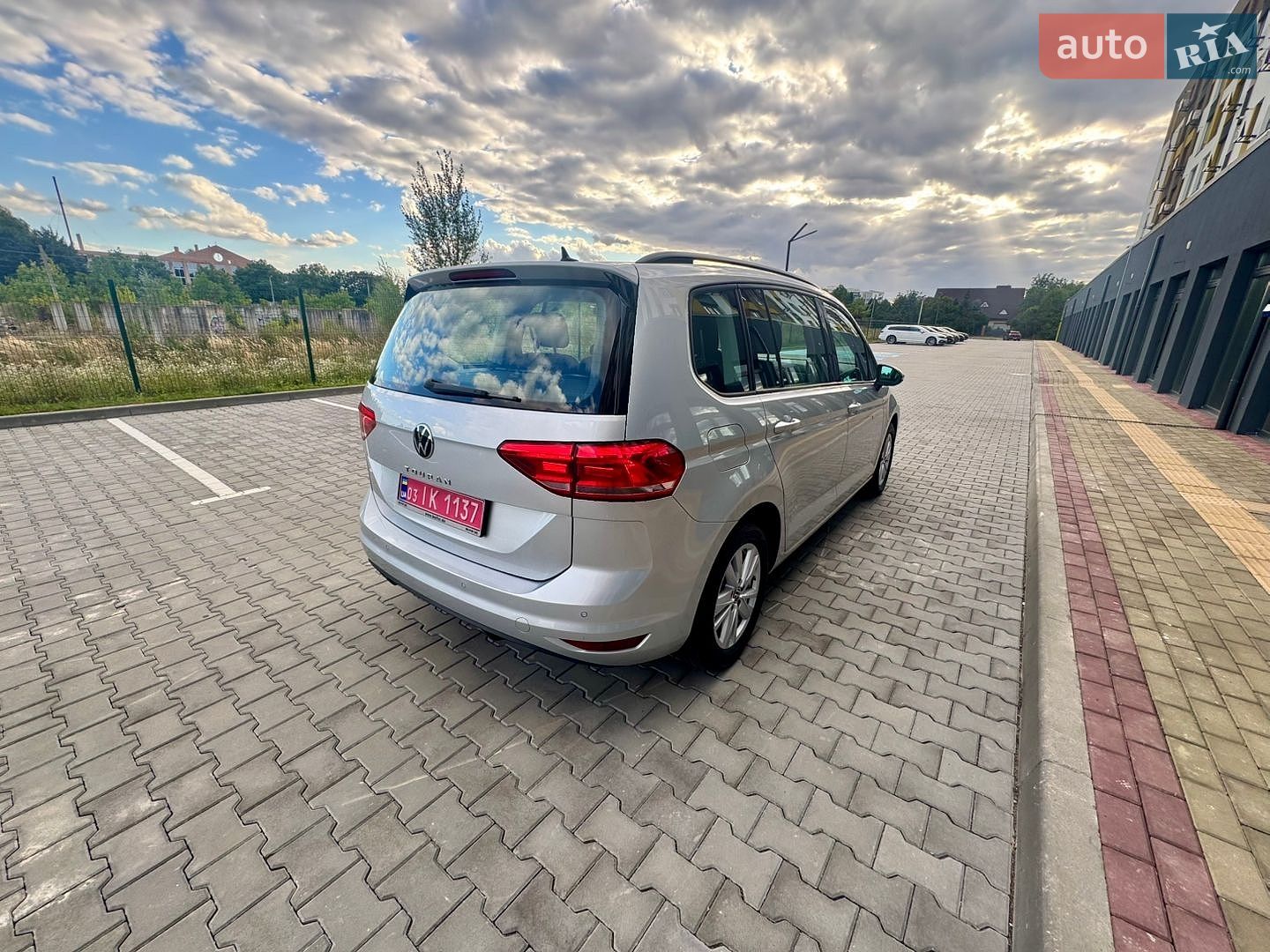 Volkswagen Touran 2022 VIN WVGZZZ1TZNW012111 фото оголошення 4 з 94