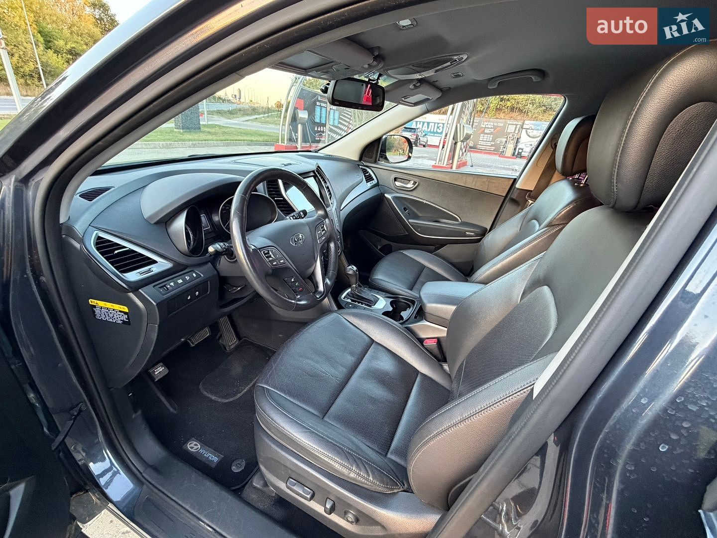 Hyundai Santa FE 2016 VIN KMHSW81UBGU629726 фото оголошення 18 з 32