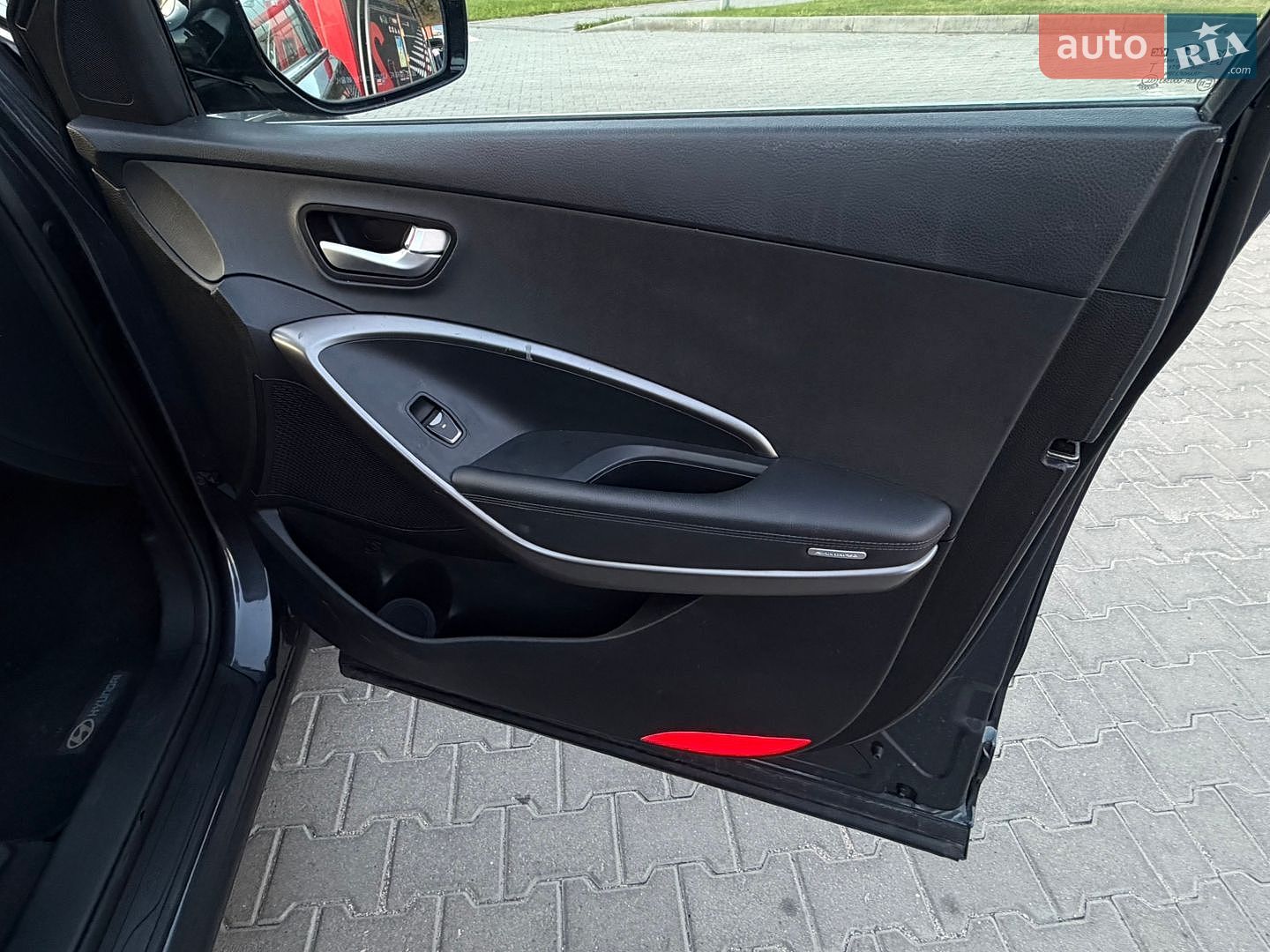 Hyundai Santa FE 2016 VIN KMHSW81UBGU629726 фото оголошення 26 з 32