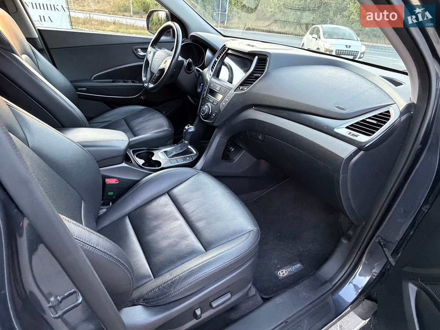 Hyundai Santa FE 2016 VIN KMHSW81UBGU629726 фото оголошення 27 з 32