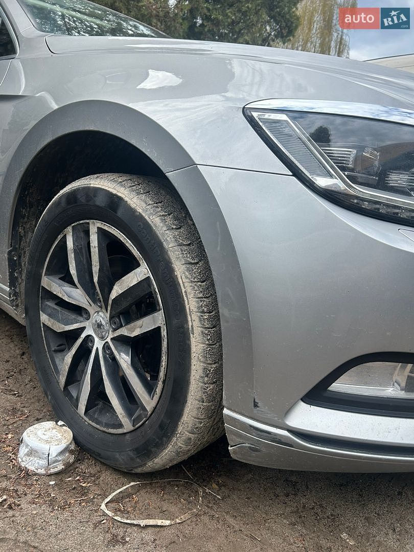 Volkswagen Passat 2015 VIN WVWZZZ3CZGE024869 фото оголошення 16 з 68