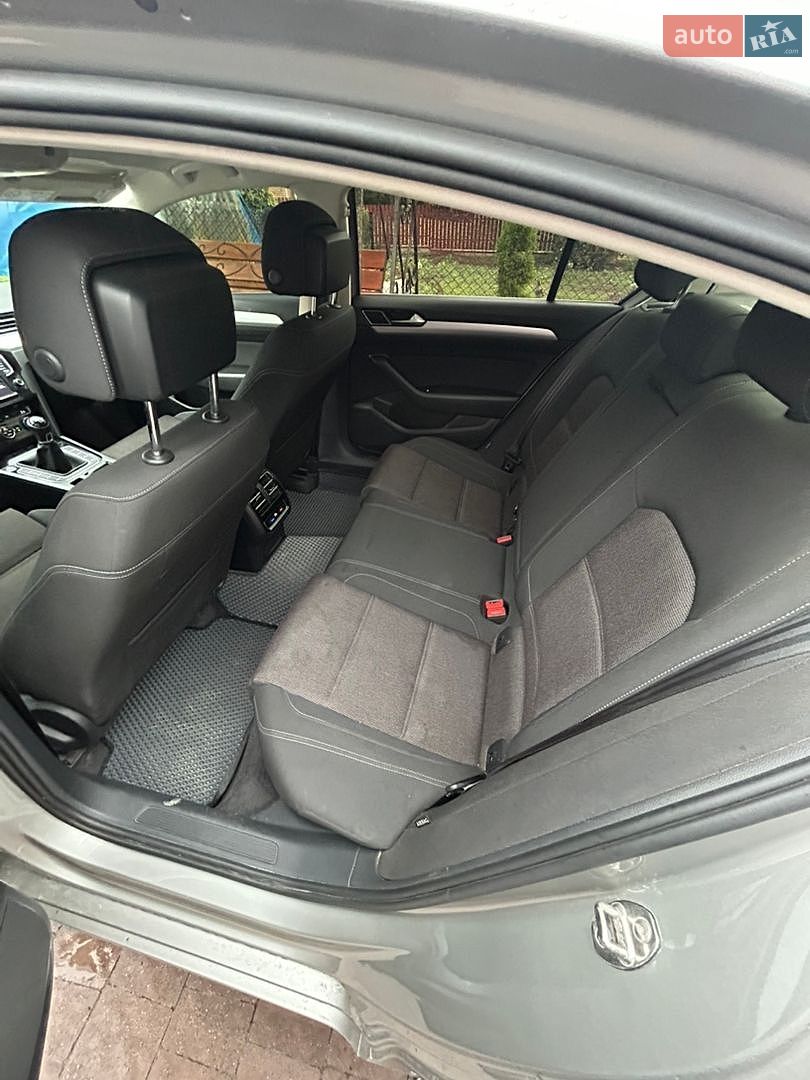 Volkswagen Passat 2015 VIN WVWZZZ3CZGE024869 фото оголошення 18 з 68