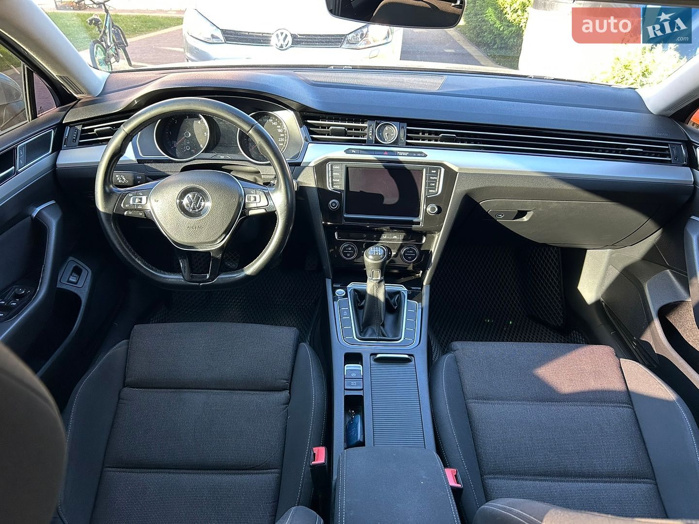 Volkswagen Passat 2015 VIN WVWZZZ3CZGE024869 фото оголошення 31 з 68
