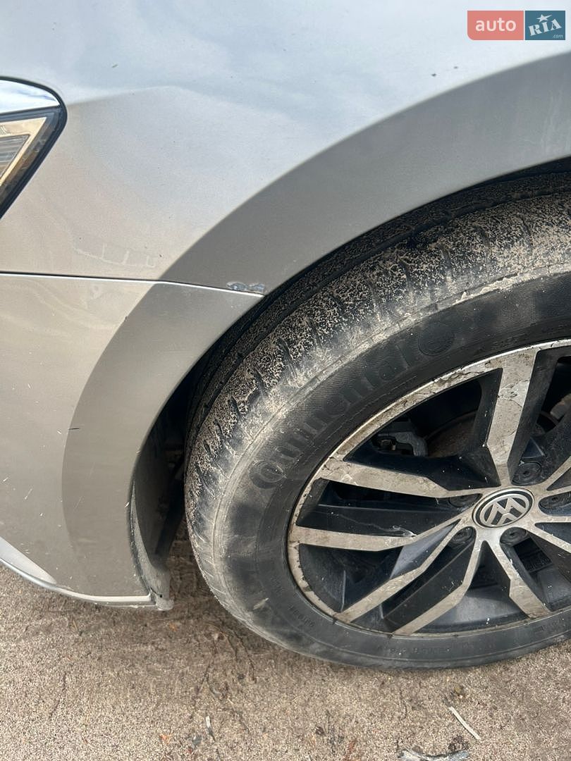 Volkswagen Passat 2015 VIN WVWZZZ3CZGE024869 фото оголошення 39 з 68