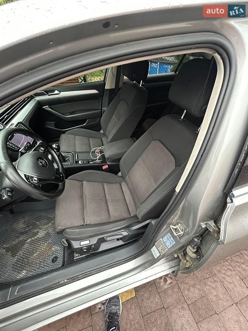 Volkswagen Passat 2015 VIN WVWZZZ3CZGE024869 фото оголошення 49 з 68