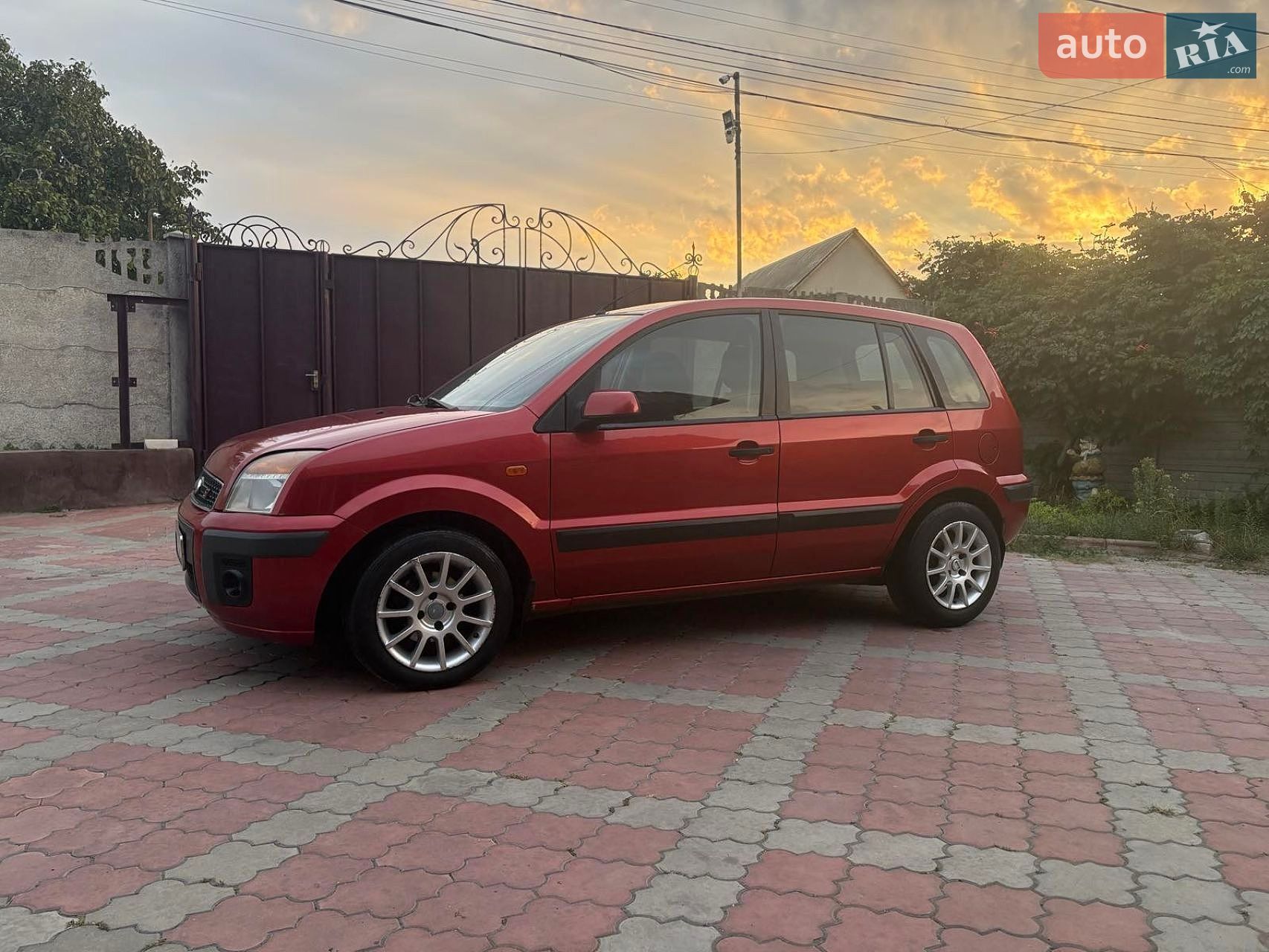 Ford Fusion 2008 VIN WF0UXXGAJU8G78928 фото оголошення 3 з 3