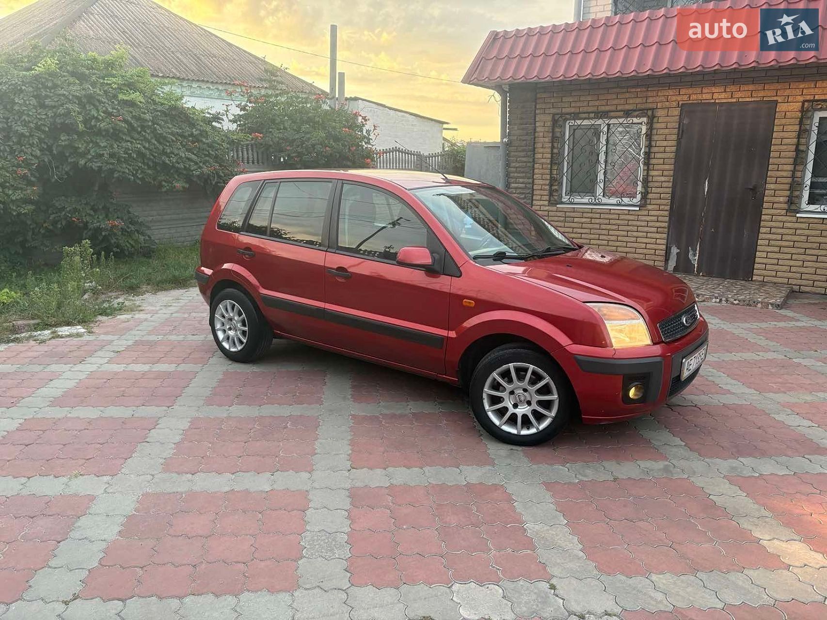 Ford Fusion 2008 VIN WF0UXXGAJU8G78928 фото оголошення 2 з 3