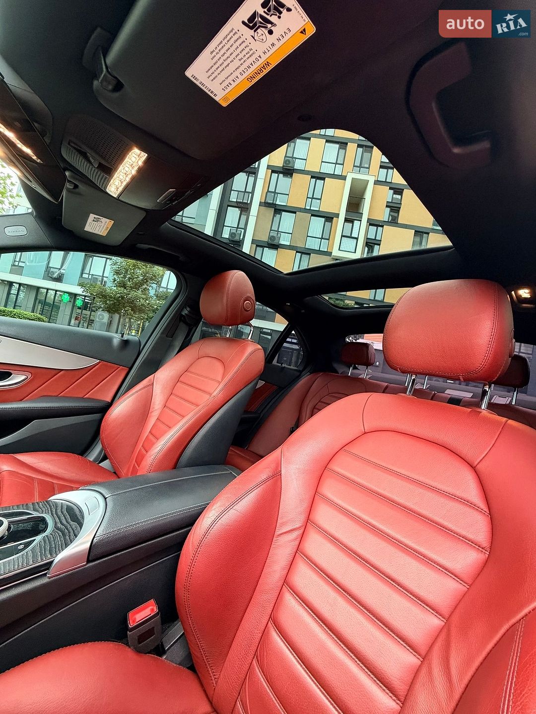 Mercedes-Benz C-Class 2019 VIN 55SWF8EB0KU305549 фото оголошення 11 з 21