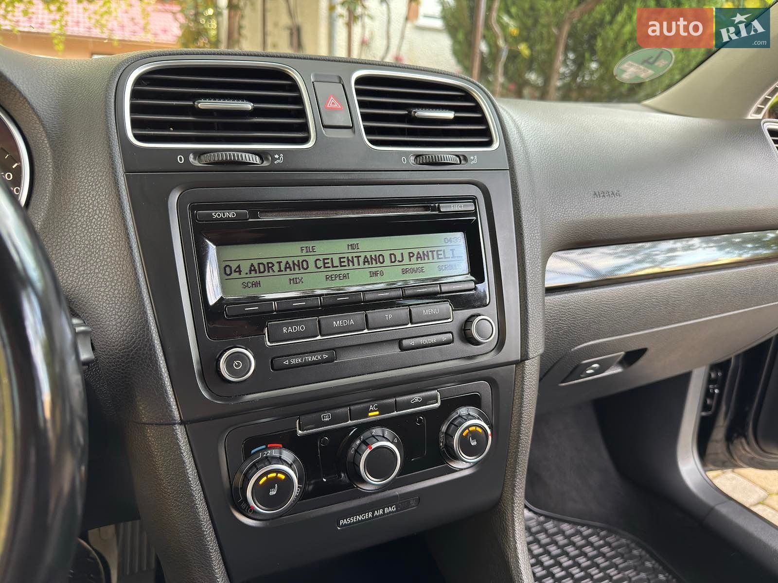 Volkswagen Golf 2010 VIN WVWZZZ1KZBP025518 фото оголошення 50 з 50