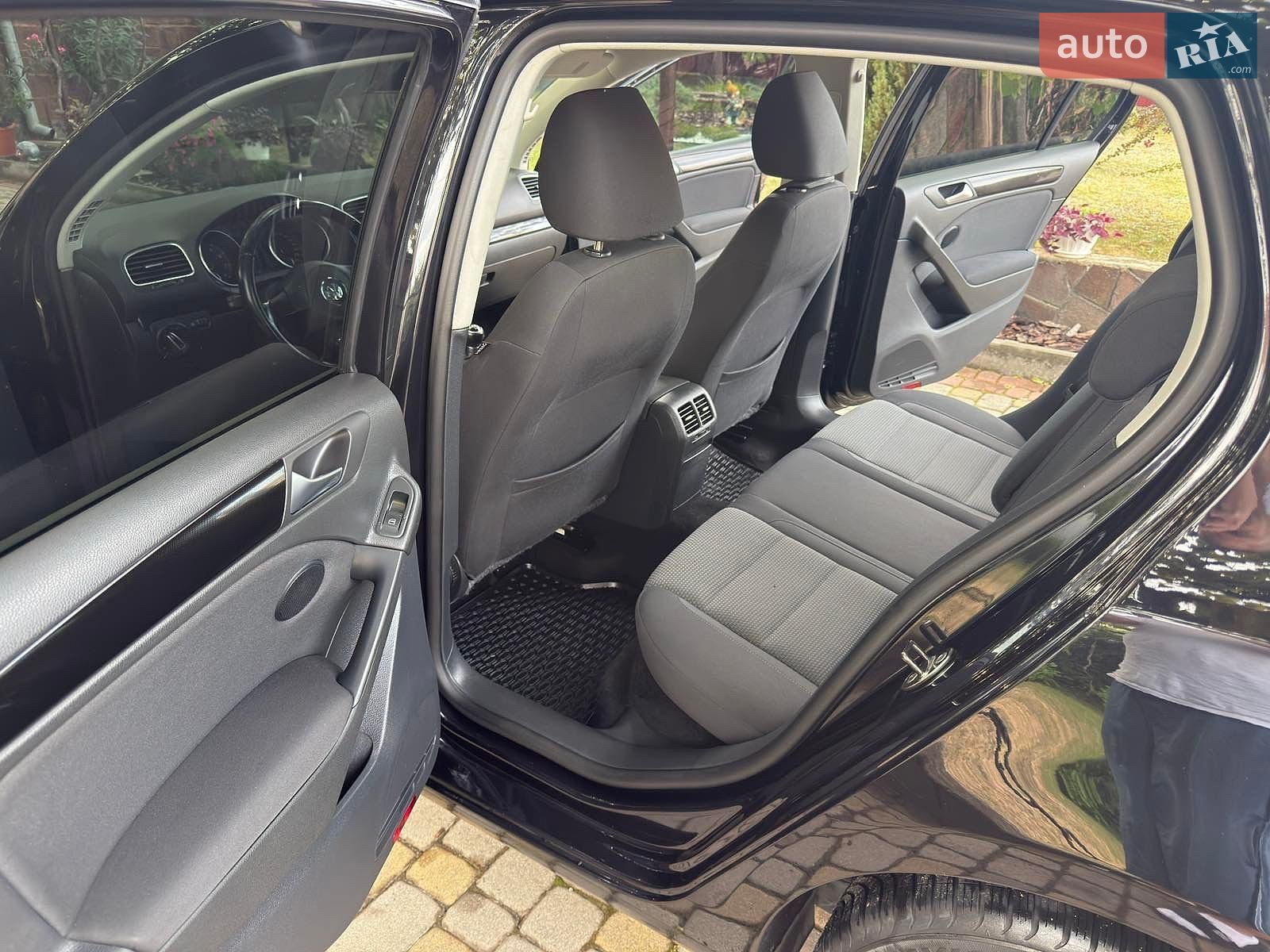 Volkswagen Golf 2010 VIN WVWZZZ1KZBP025518 фото оголошення 49 з 50
