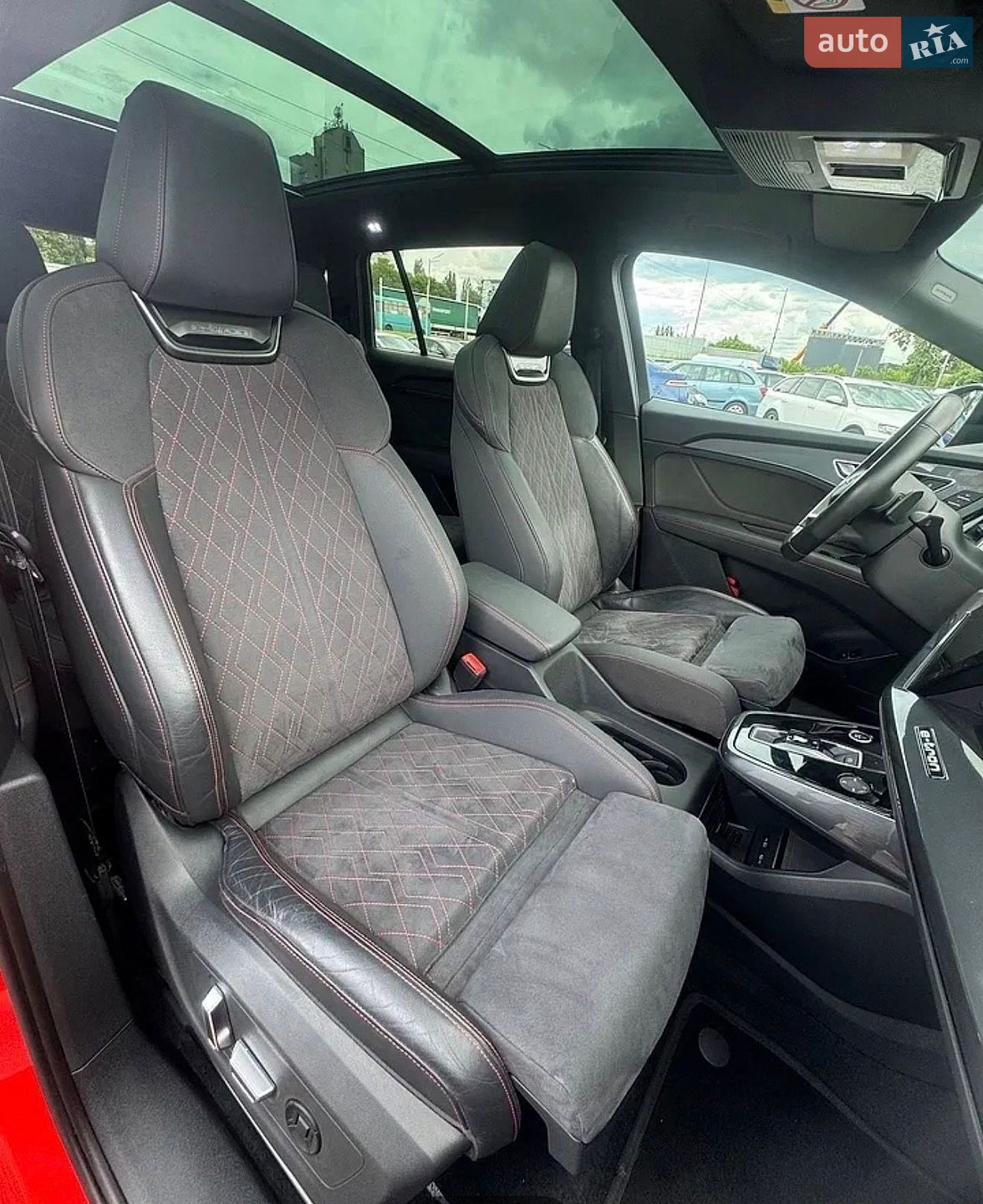 Audi Q5 e-tron 2022 VIN LSV1C5G48N2010060 фото оголошення 20 з 41