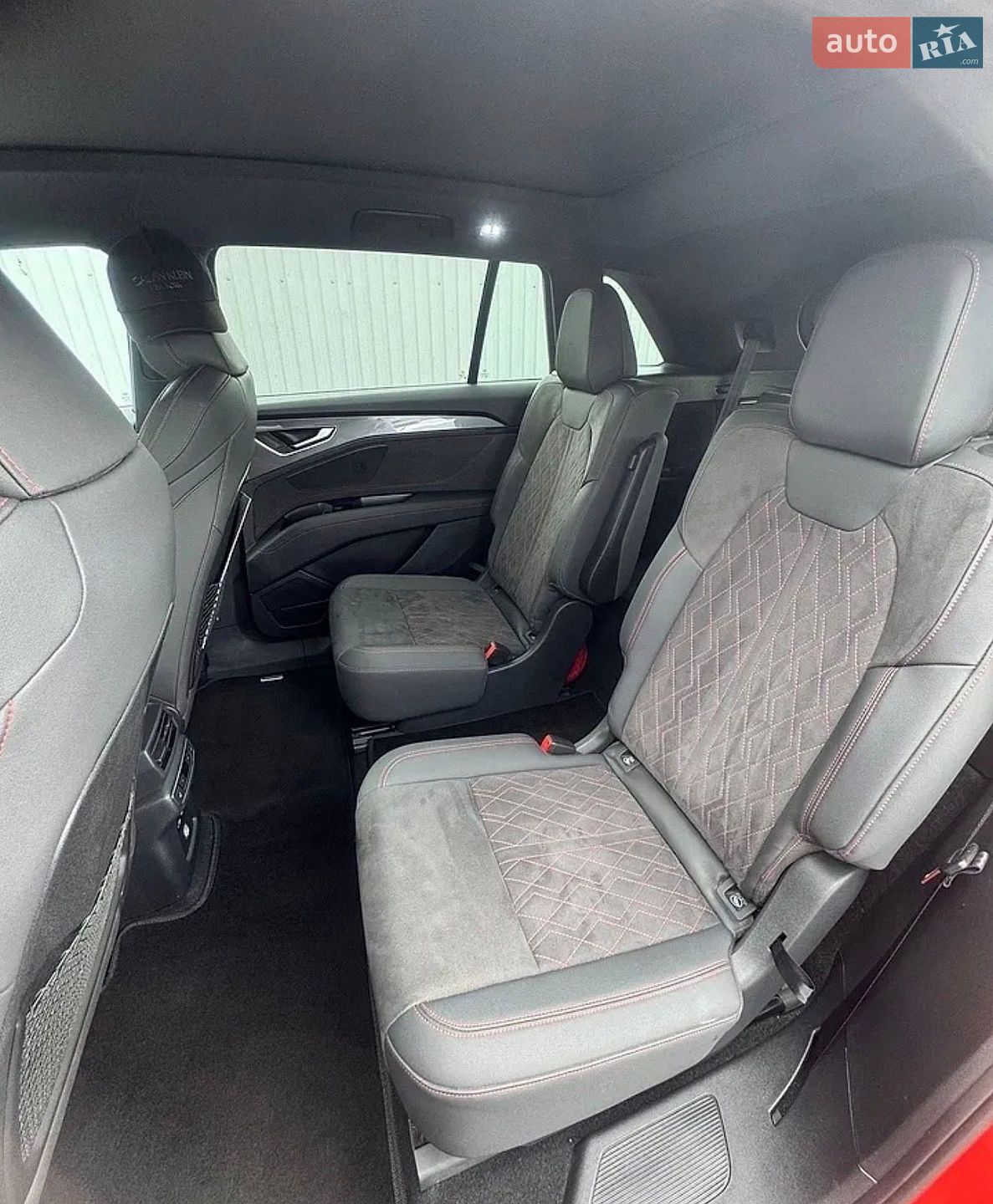 Audi Q5 e-tron 2022 VIN LSV1C5G48N2010060 фото оголошення 23 з 41