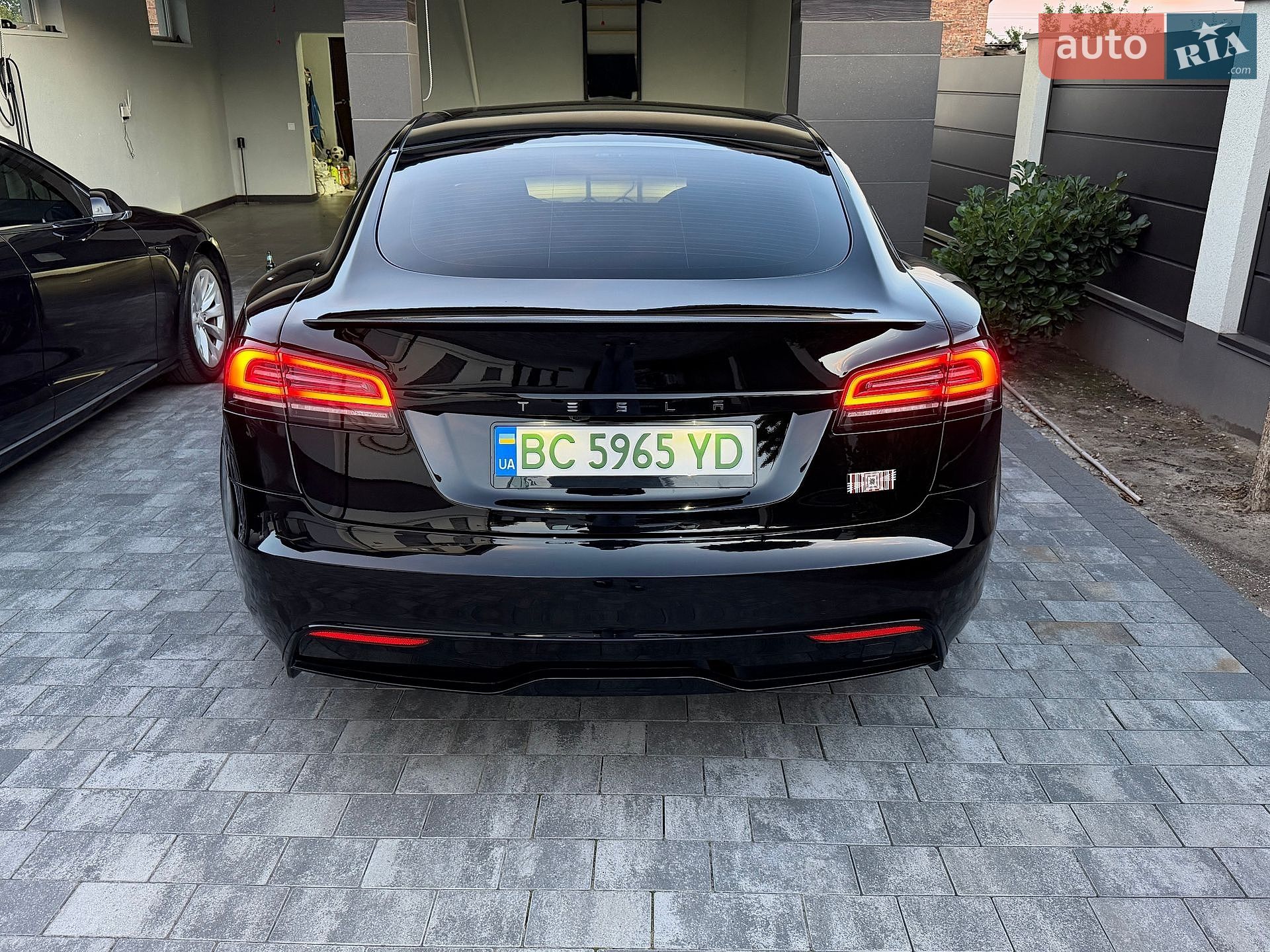 Tesla Model S 2023 VIN 5YJSA1E60PF516234 фото оголошення 39 з 43