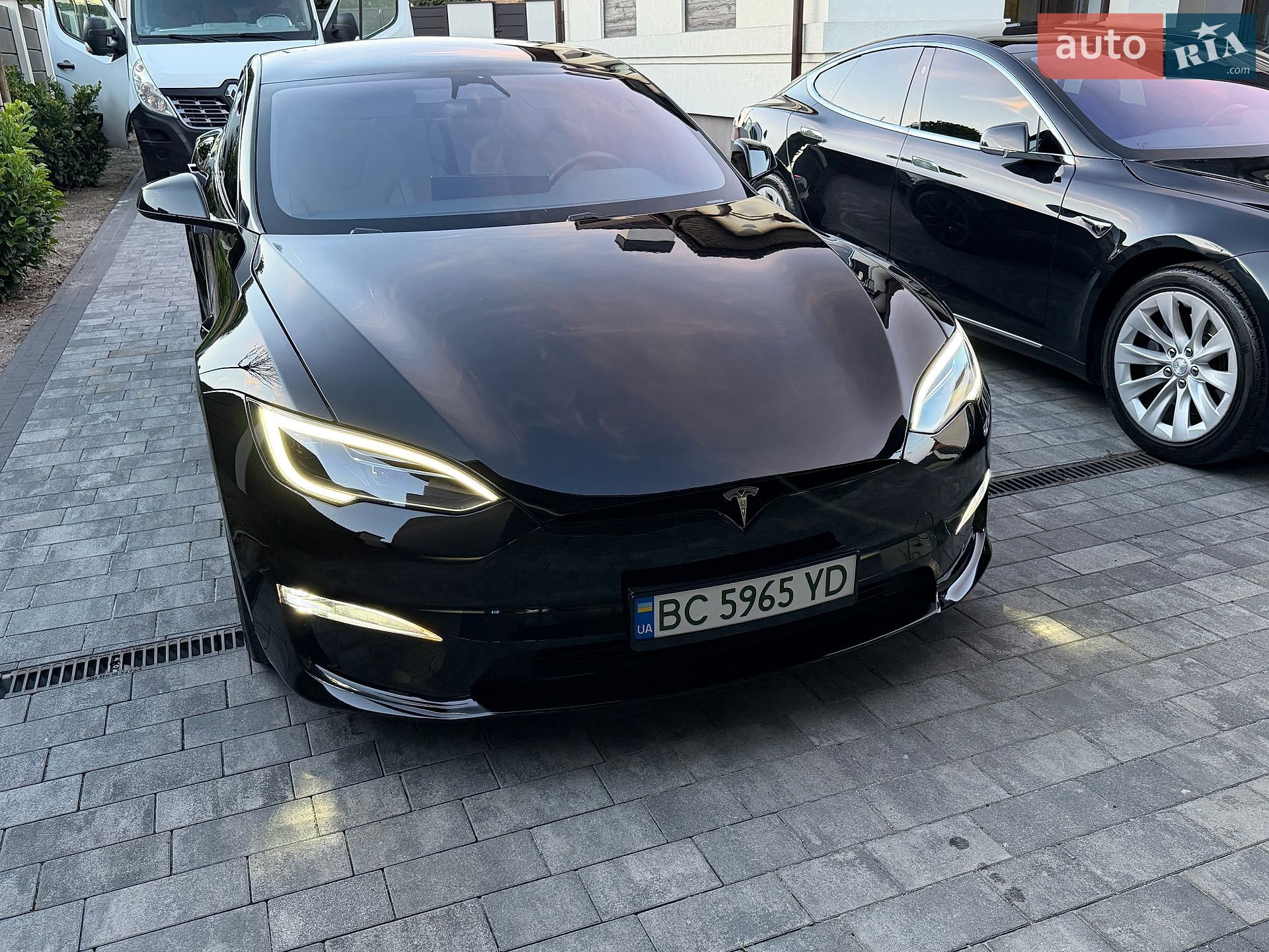 Tesla Model S 2023 VIN 5YJSA1E60PF516234 фото оголошення 37 з 43