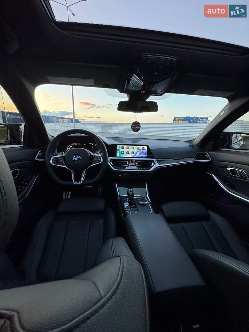 BMW 3 Series 2019 VIN WBA5R1C59KAK11443 фото оголошення 24 з 33