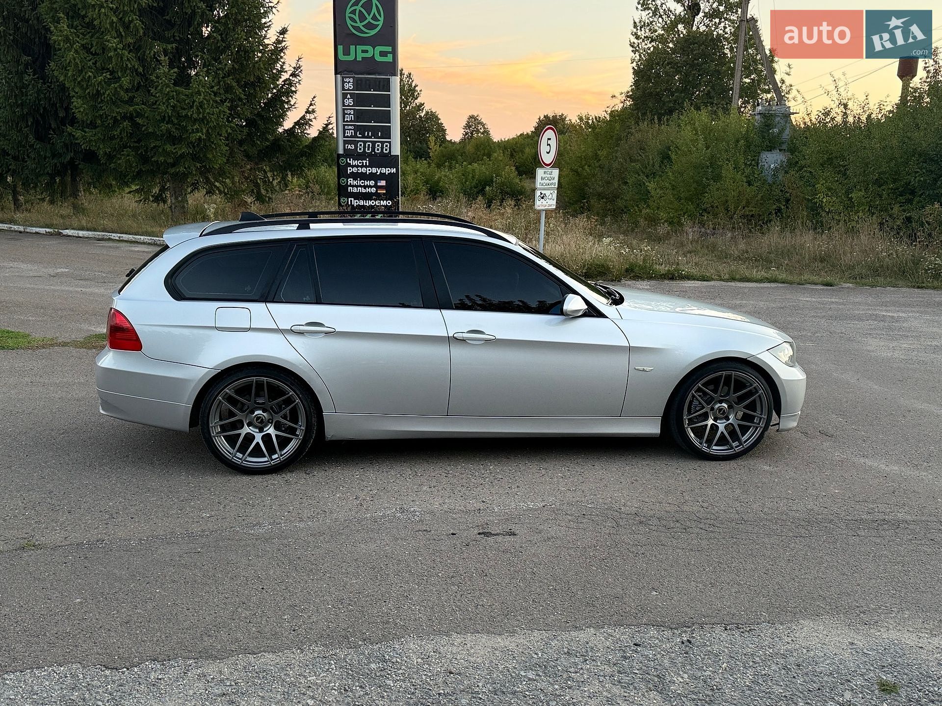 BMW 3 Series 2006 VIN WBAVU31020KY36503 фото оголошення 9 з 27