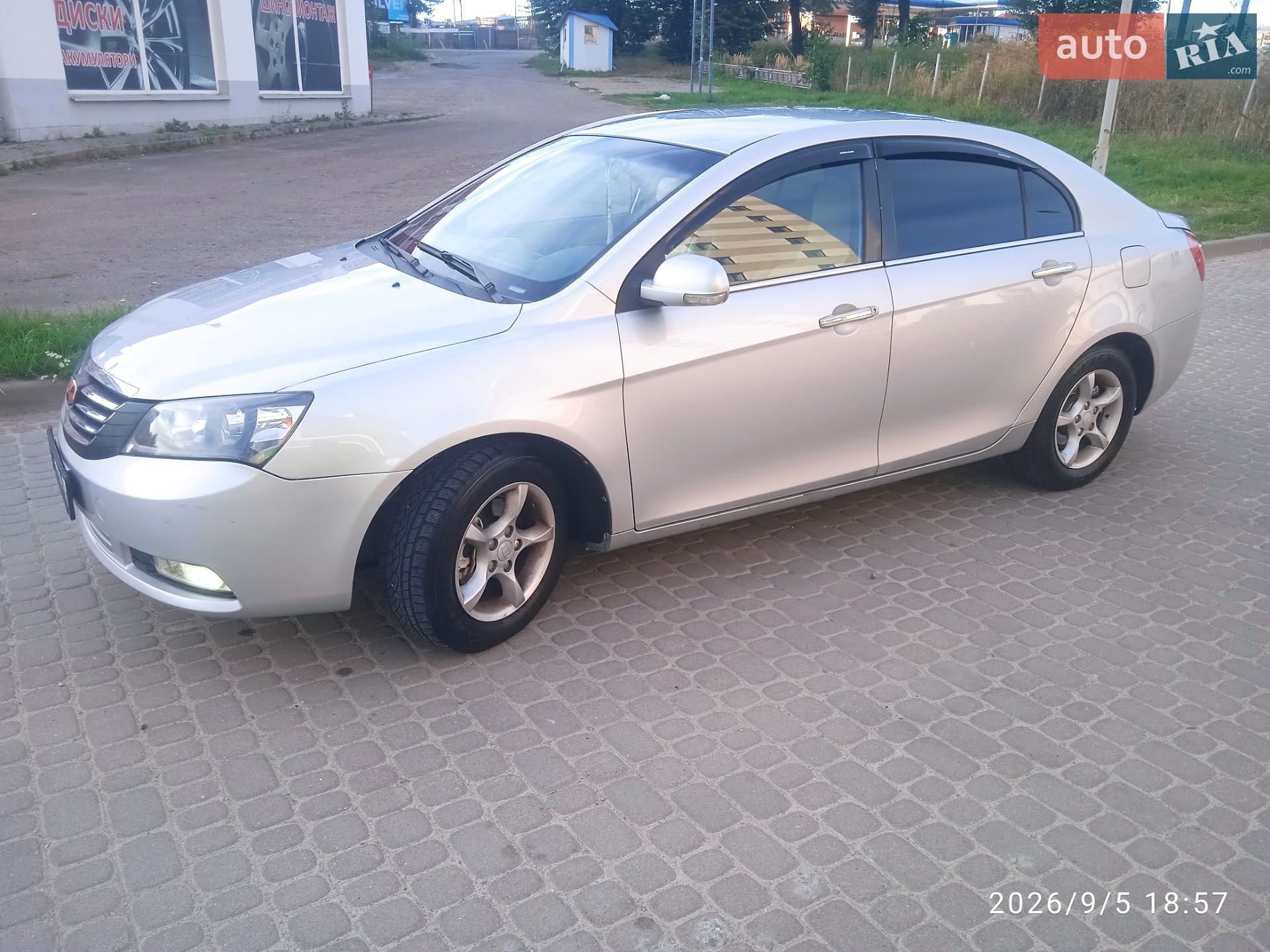 Geely Emgrand 7 (EC7) 2014 VIN Y7WFE1000E0033747 фото оголошення 4 з 12