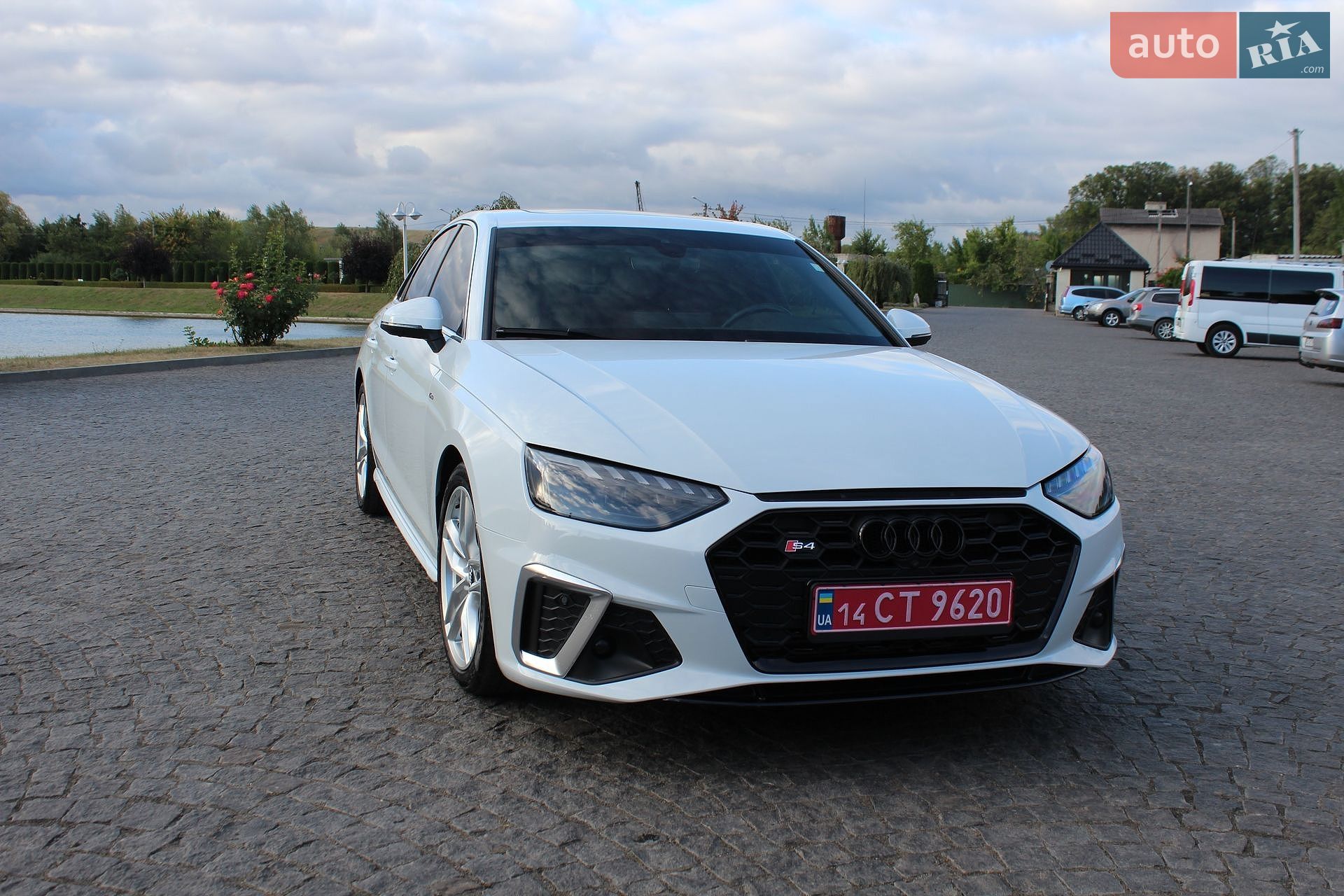 Audi A4 2021 VIN WAUEAAF49MN006212 фото оголошення 3 з 44