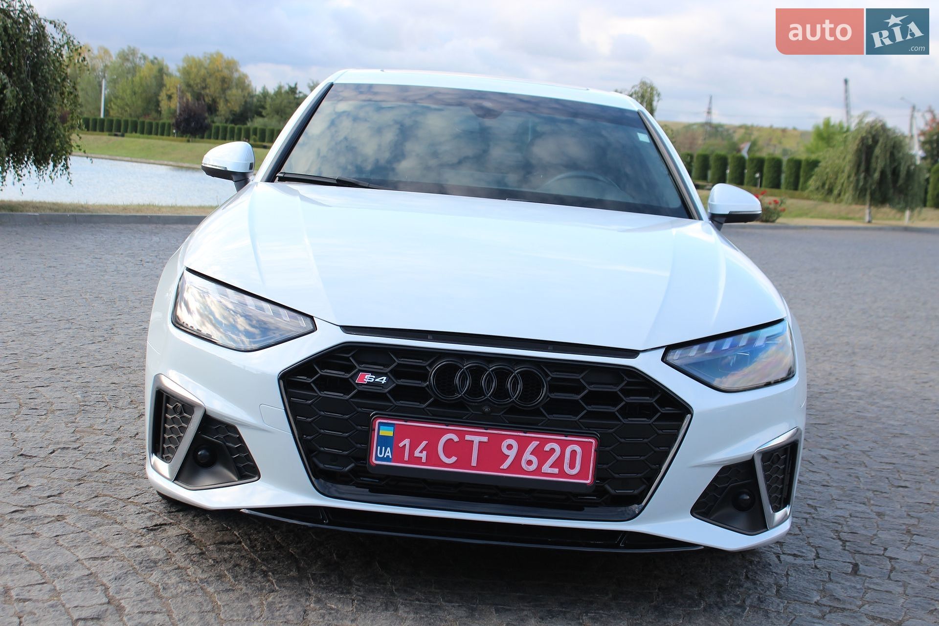 Audi A4 2021 VIN WAUEAAF49MN006212 фото оголошення 2 з 44