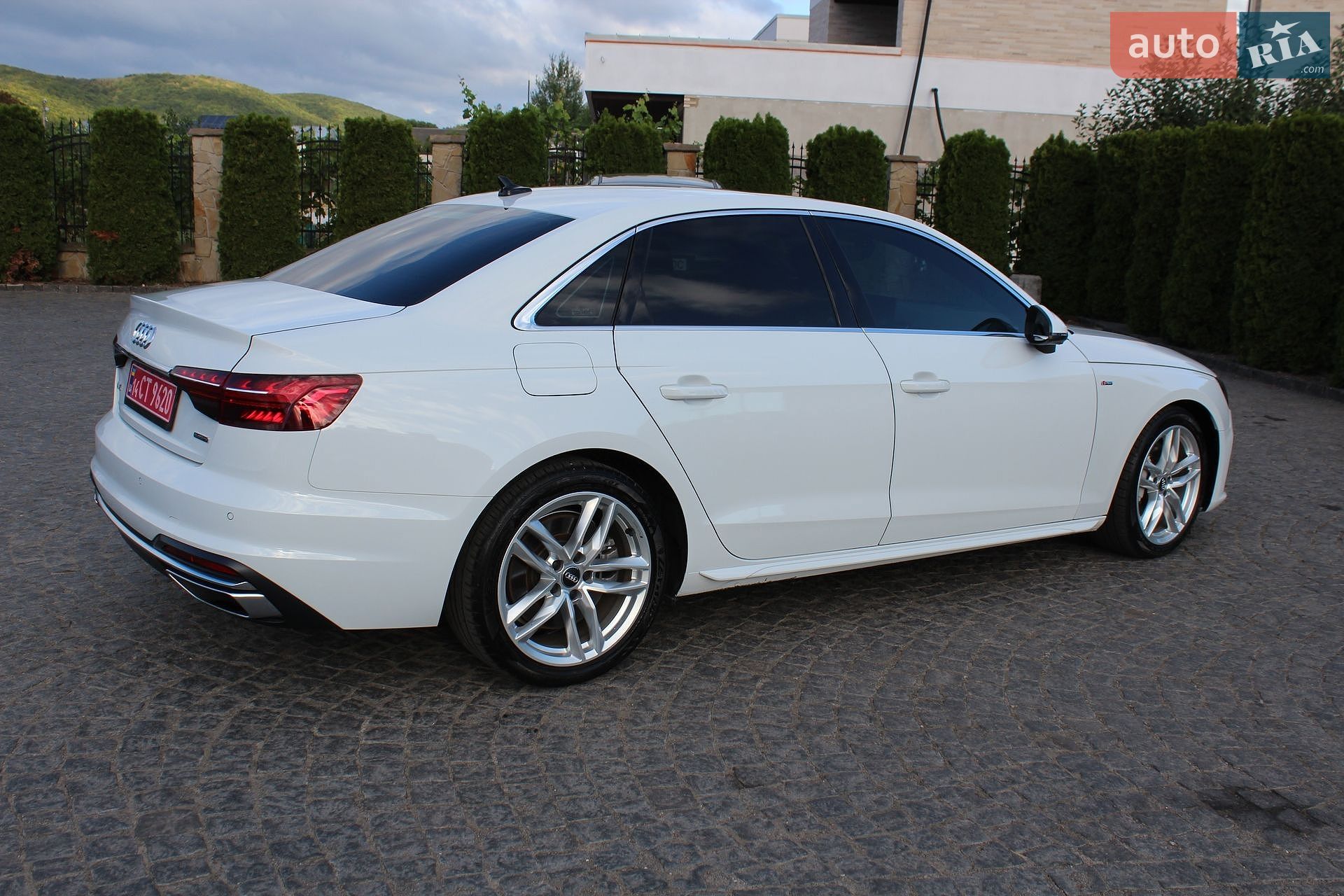 Audi A4 2021 VIN WAUEAAF49MN006212 фото оголошення 7 з 44