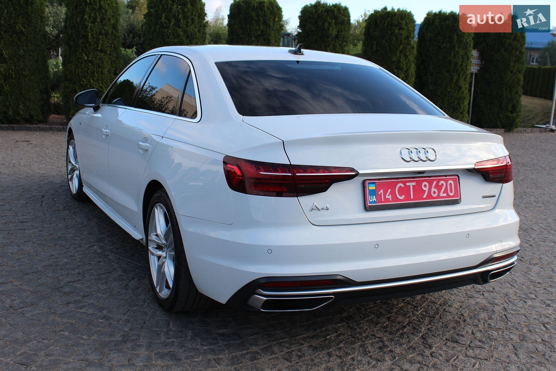 Audi A4 2021 VIN WAUEAAF49MN006212 фото оголошення 11 з 44