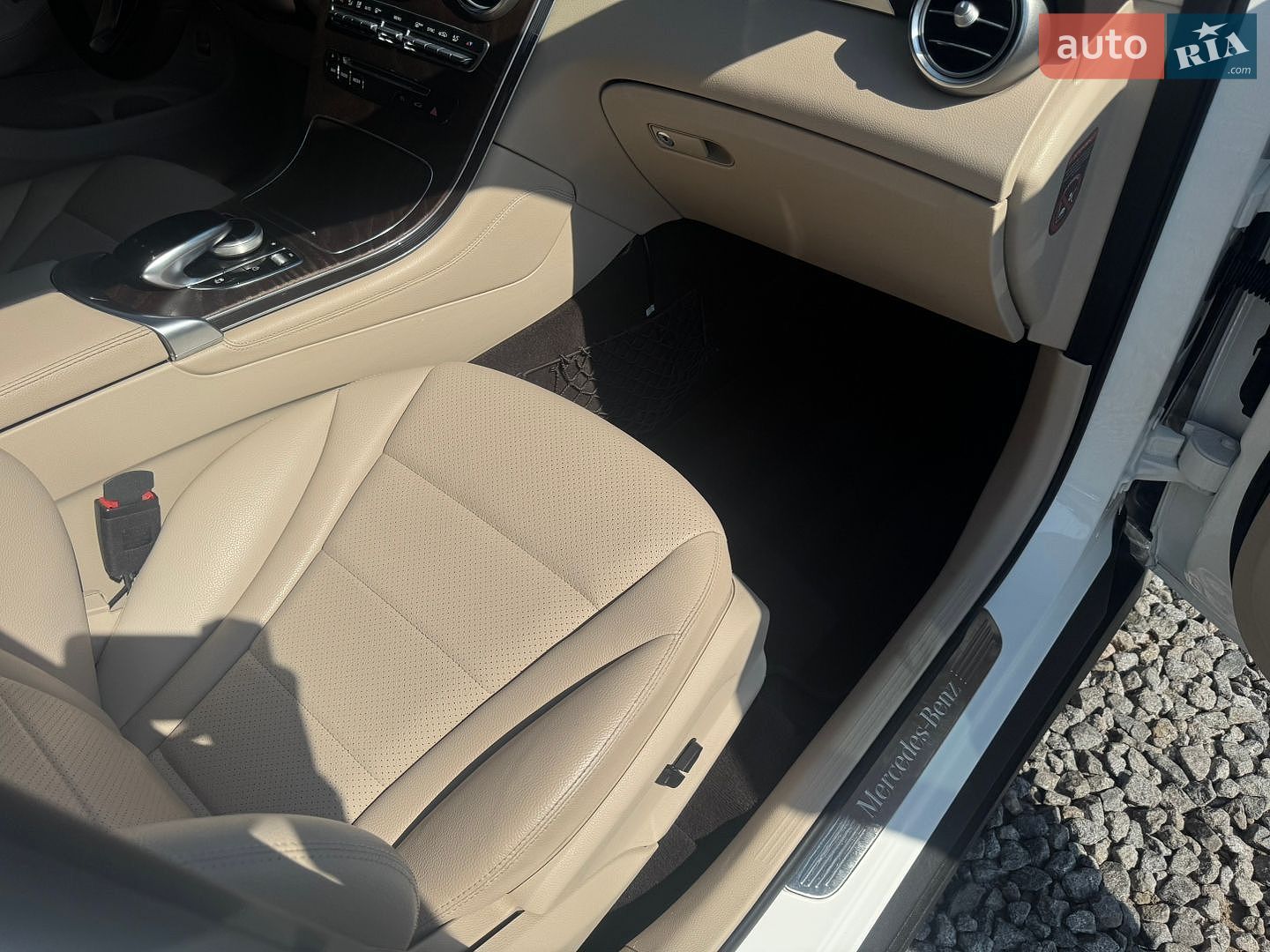 Mercedes-Benz GLC-Class 2018 VIN WDC2533051F506026 фото оголошення 18 з 24