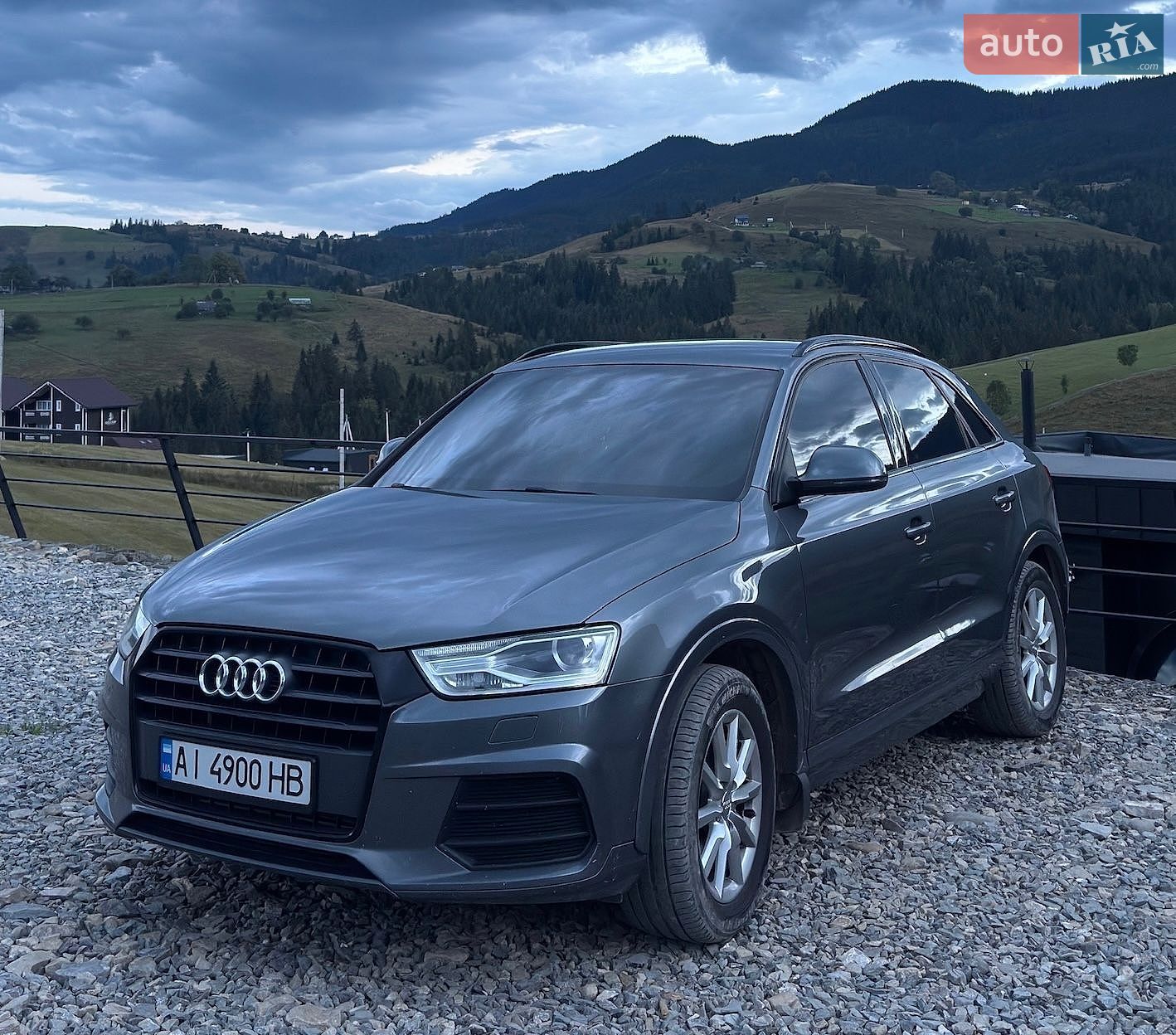Audi Q3 2015 VIN WAUZZZ8U4FR004904 фото оголошення 2 з 27
