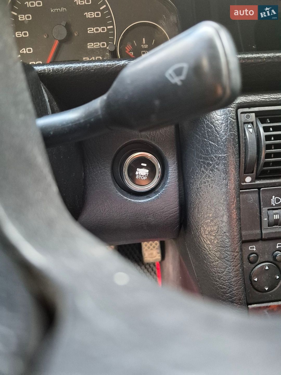 Audi 100 1993 VIN WAUZZZ4AZRN027272 фото оголошення 11 з 17