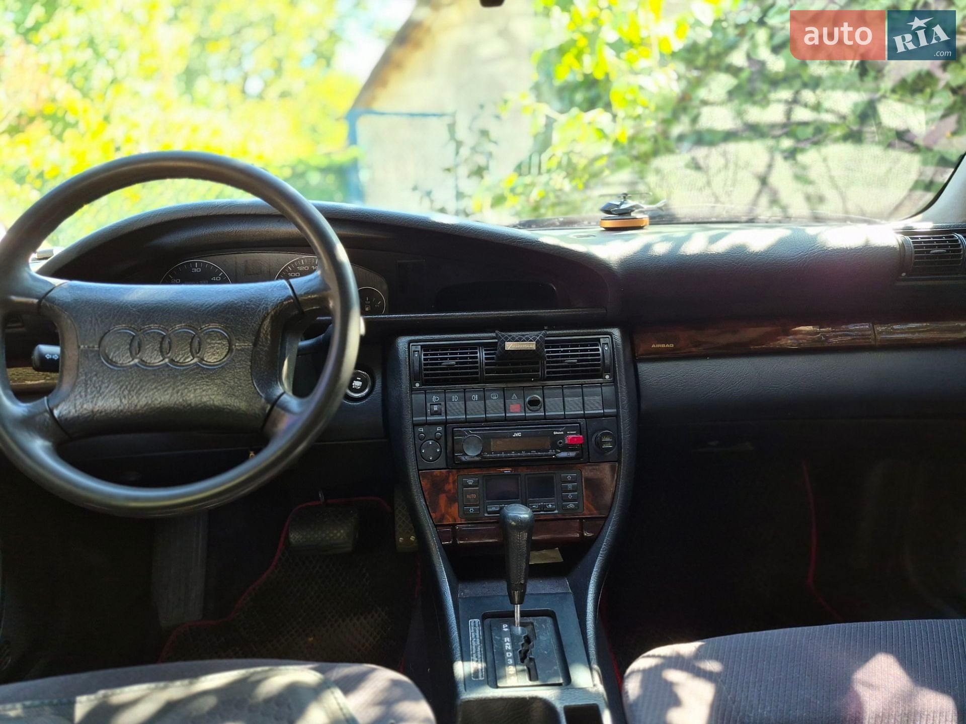 Audi 100 1993 VIN WAUZZZ4AZRN027272 фото оголошення 13 з 17