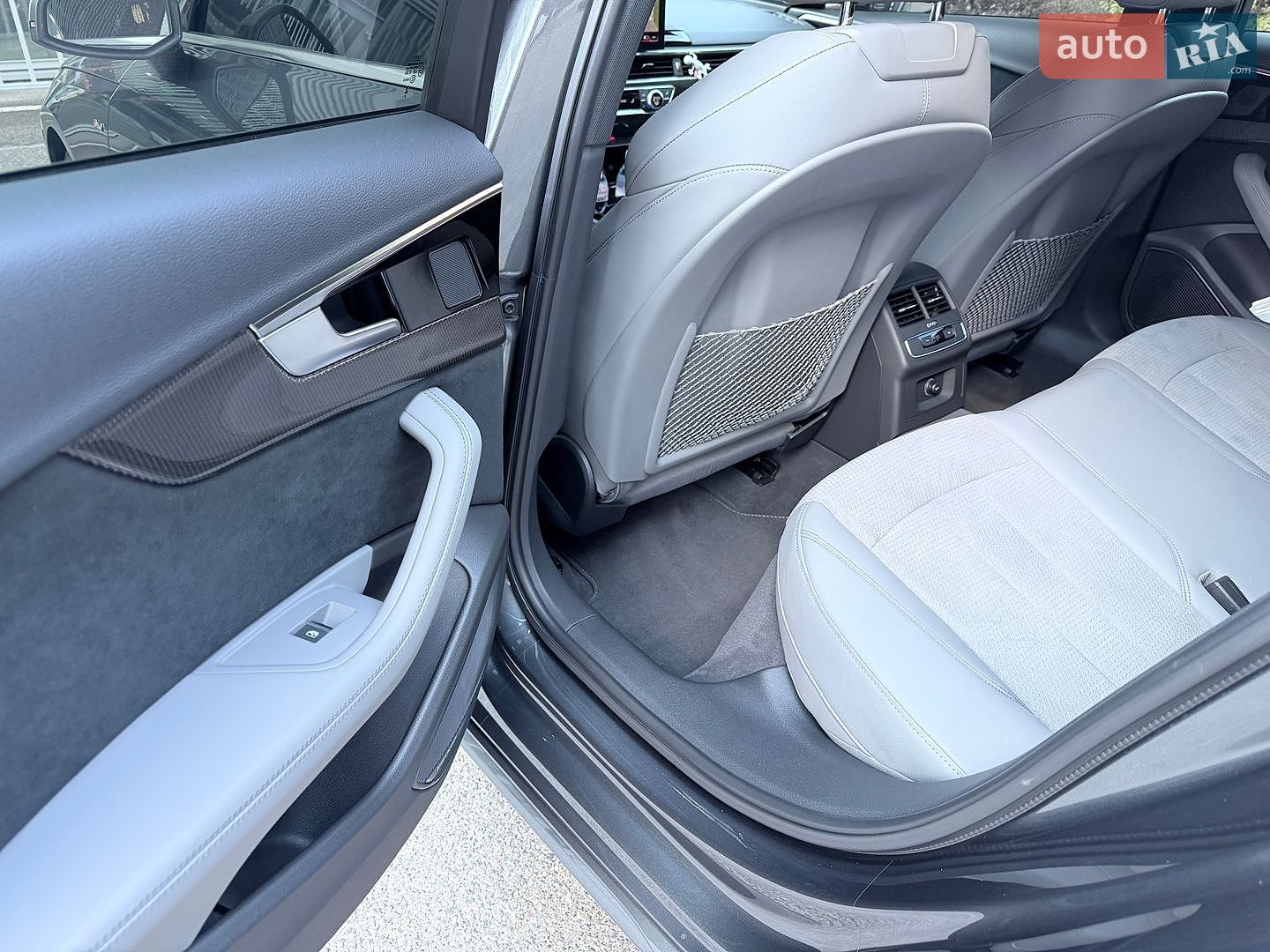 Audi A4 2023 VIN WAUZZZF40PN019380 фото оголошення 44 з 117