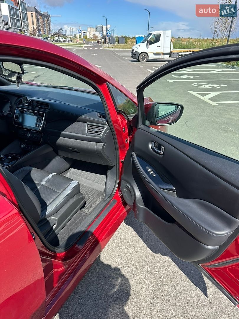 Nissan Leaf 2018 VIN SJNFAAZE1U0025379 фото оголошення 14 з 16