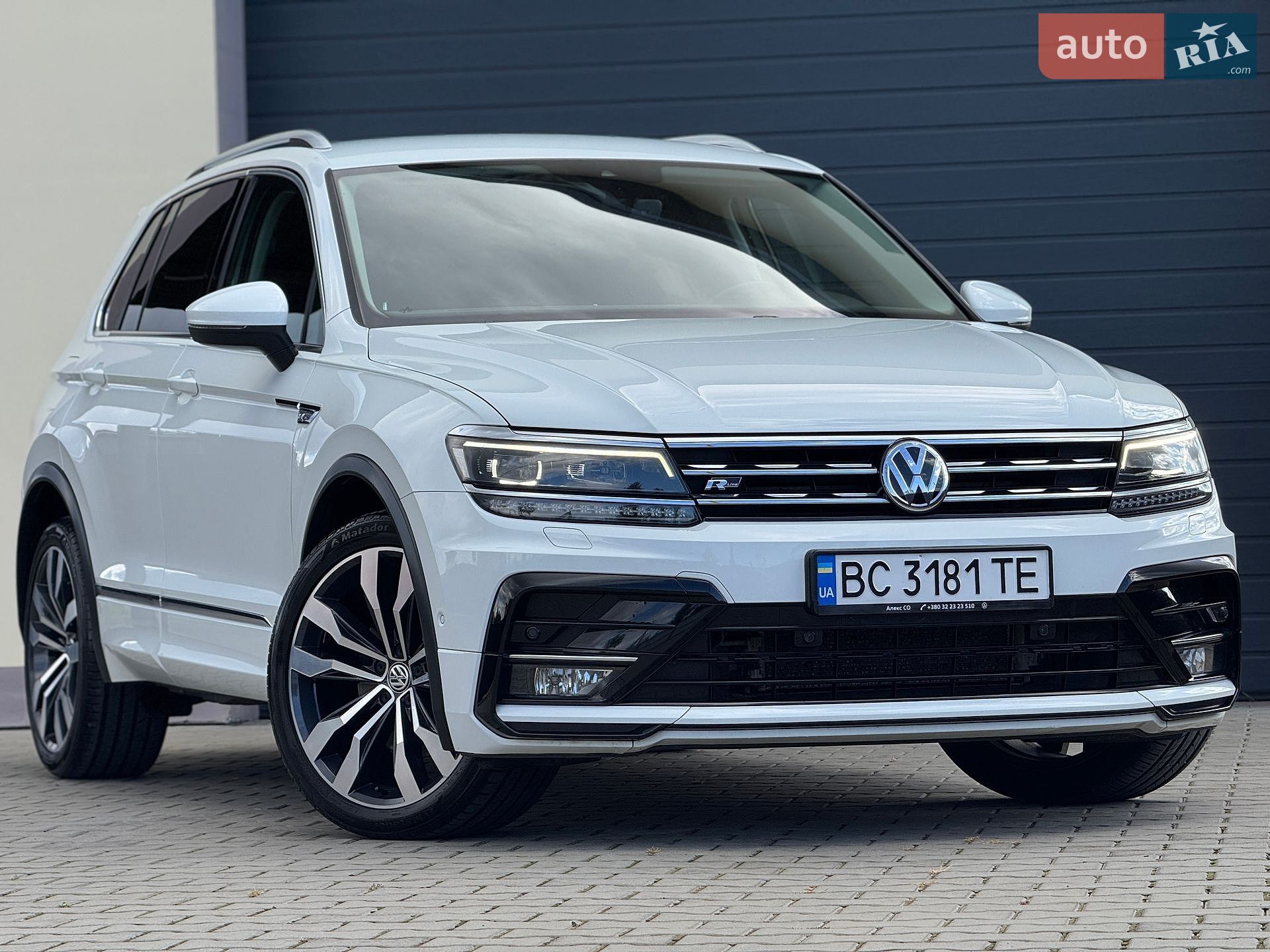 Volkswagen Tiguan 2019 VIN WVGZZZ5NZLW814441 фото оголошення 4 з 98