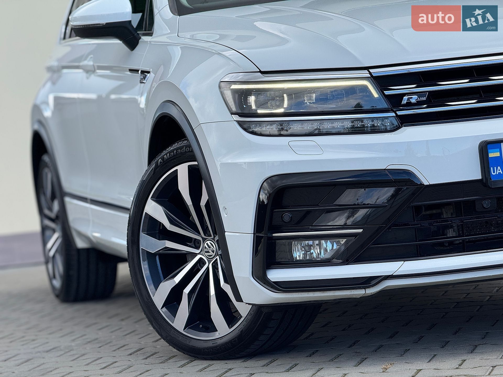 Volkswagen Tiguan 2019 VIN WVGZZZ5NZLW814441 фото оголошення 5 з 98