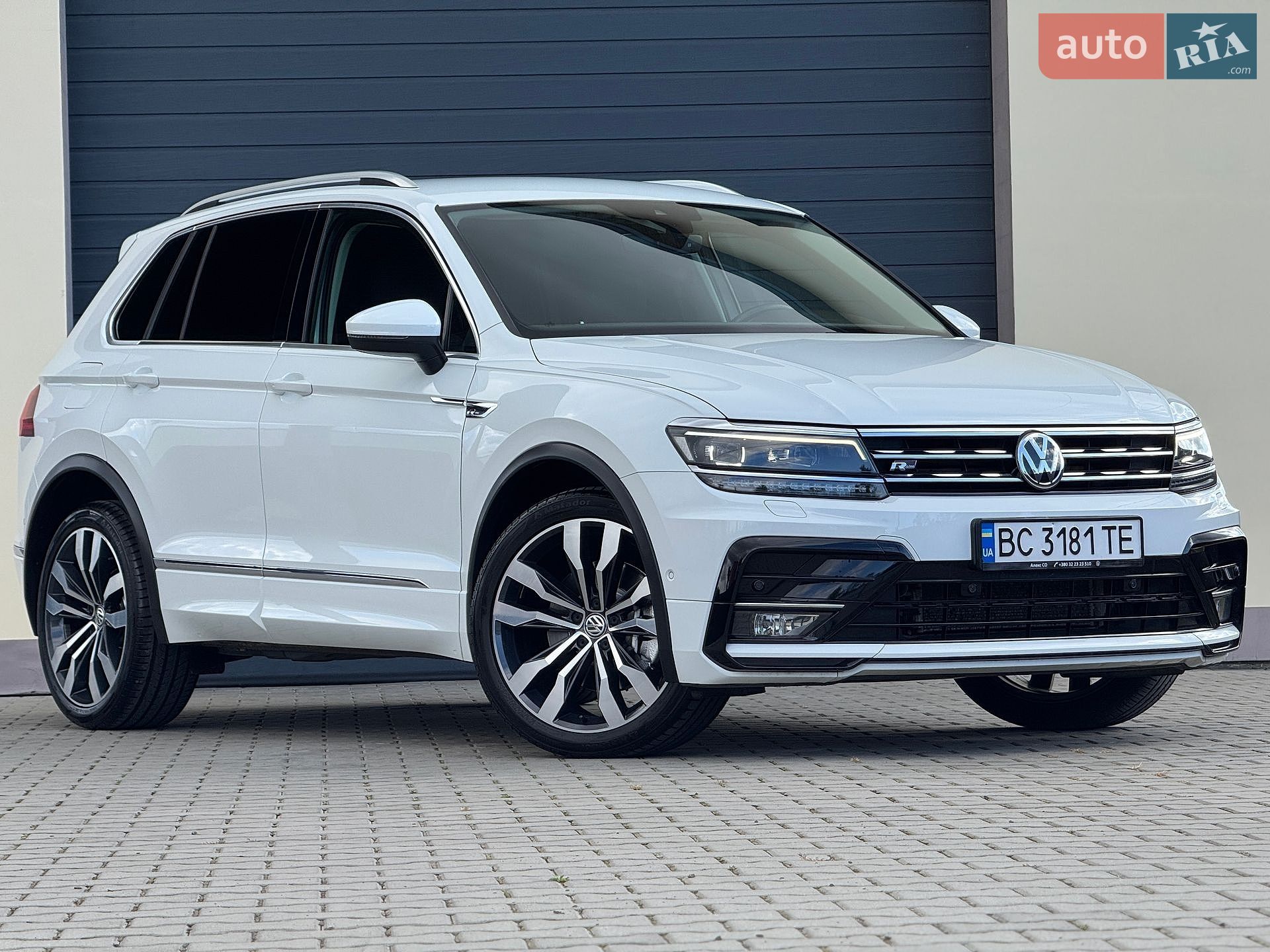 Volkswagen Tiguan 2019 VIN WVGZZZ5NZLW814441 фото оголошення 8 з 98