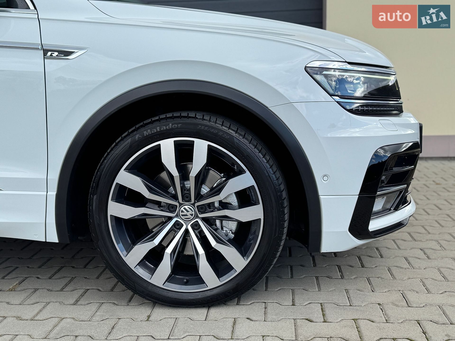 Volkswagen Tiguan 2019 VIN WVGZZZ5NZLW814441 фото оголошення 37 з 131