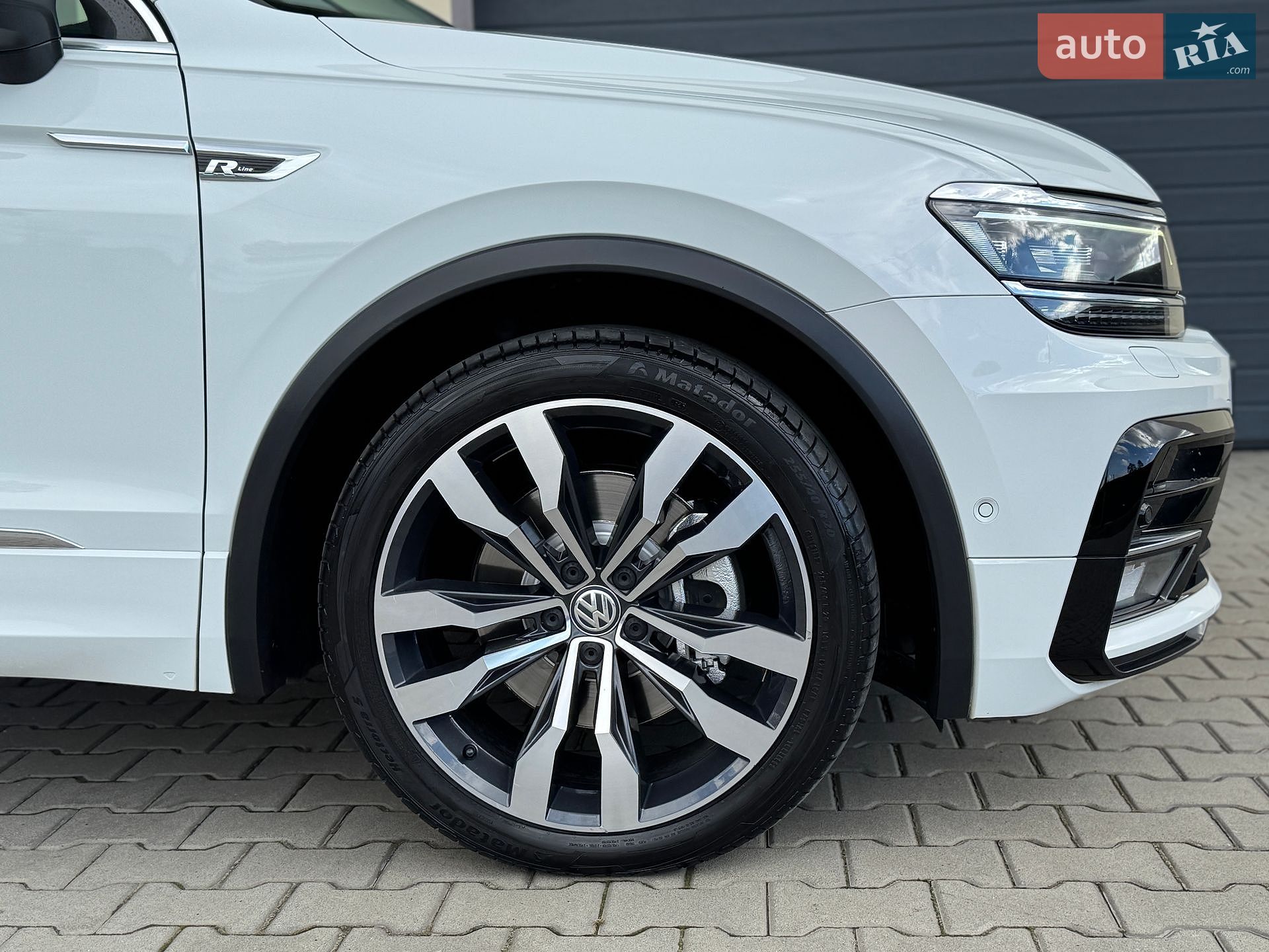 Volkswagen Tiguan 2019 VIN WVGZZZ5NZLW814441 фото оголошення 39 з 98