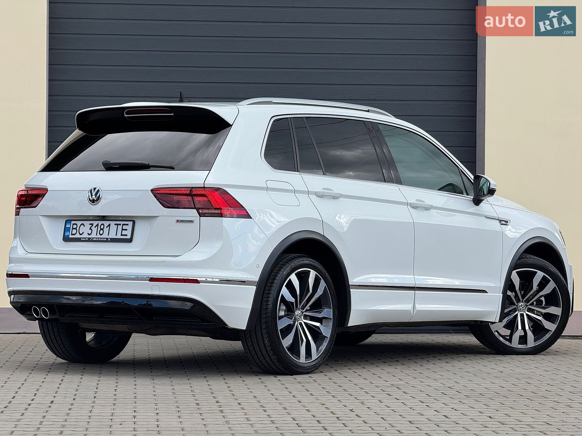 Volkswagen Tiguan 2019 VIN WVGZZZ5NZLW814441 фото оголошення 17 з 98