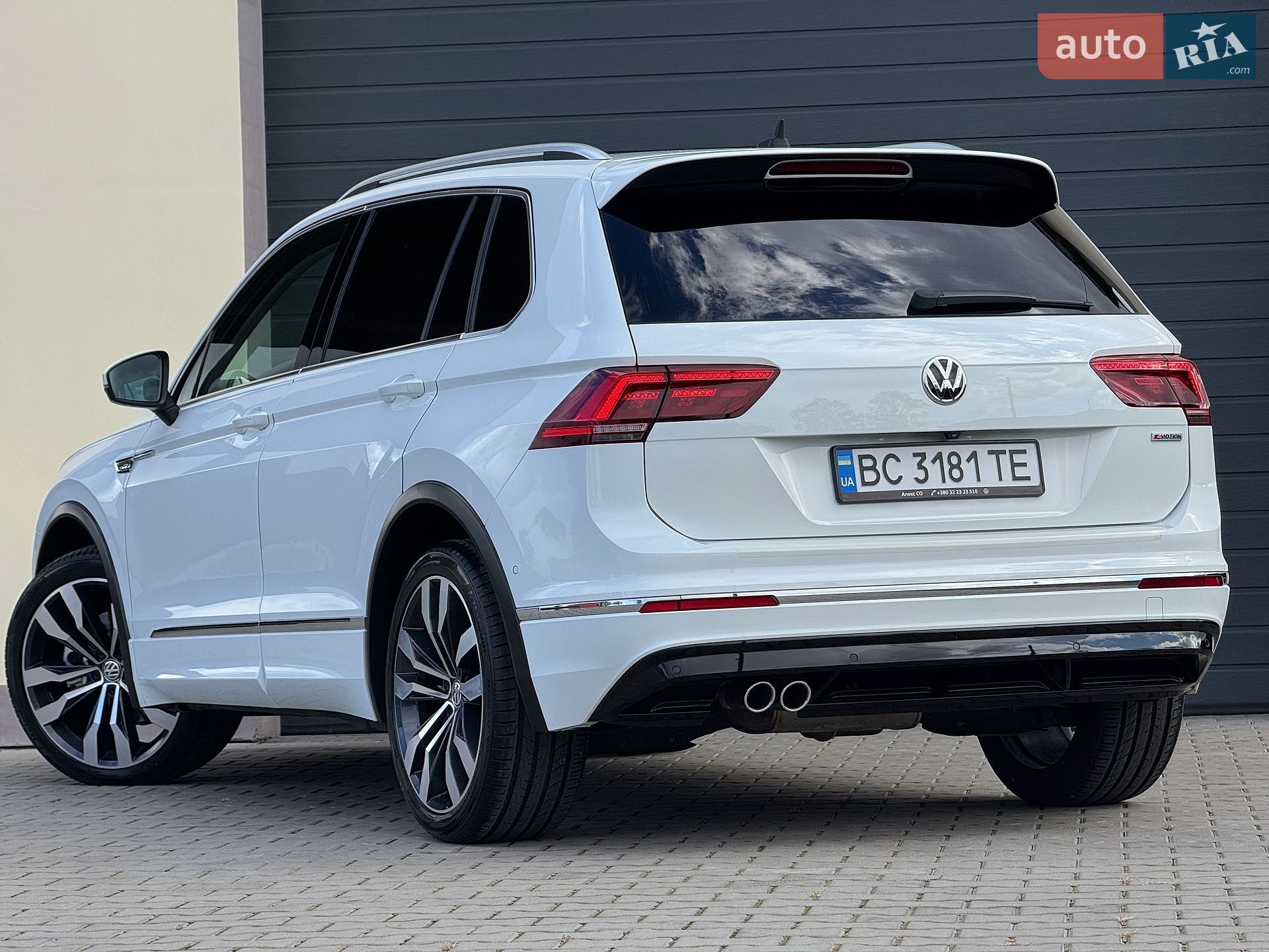Volkswagen Tiguan 2019 VIN WVGZZZ5NZLW814441 фото оголошення 28 з 98