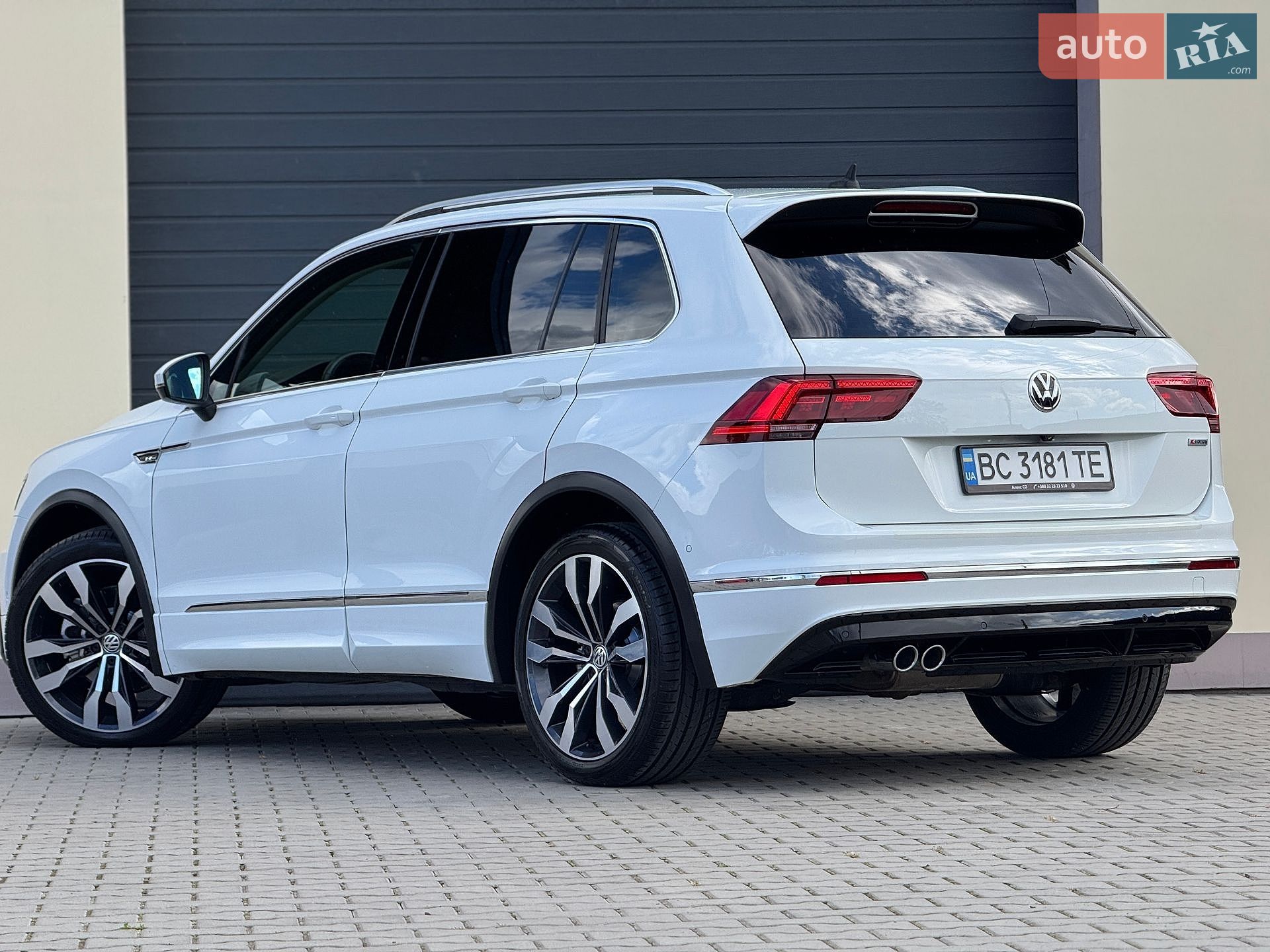 Volkswagen Tiguan 2019 VIN WVGZZZ5NZLW814441 фото оголошення 49 з 131