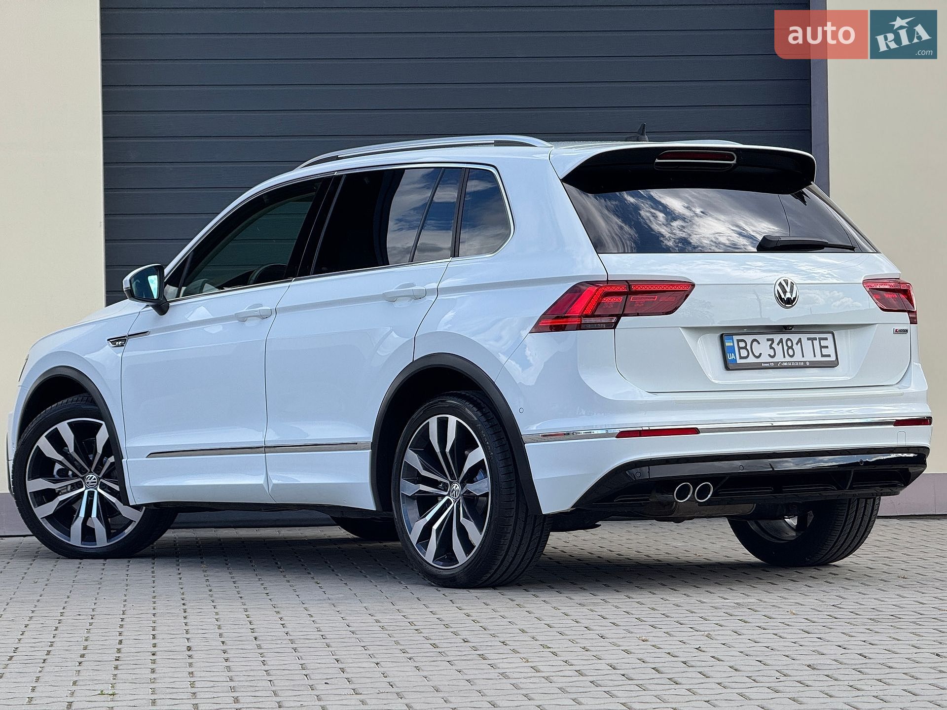 Volkswagen Tiguan 2019 VIN WVGZZZ5NZLW814441 фото оголошення 31 з 98